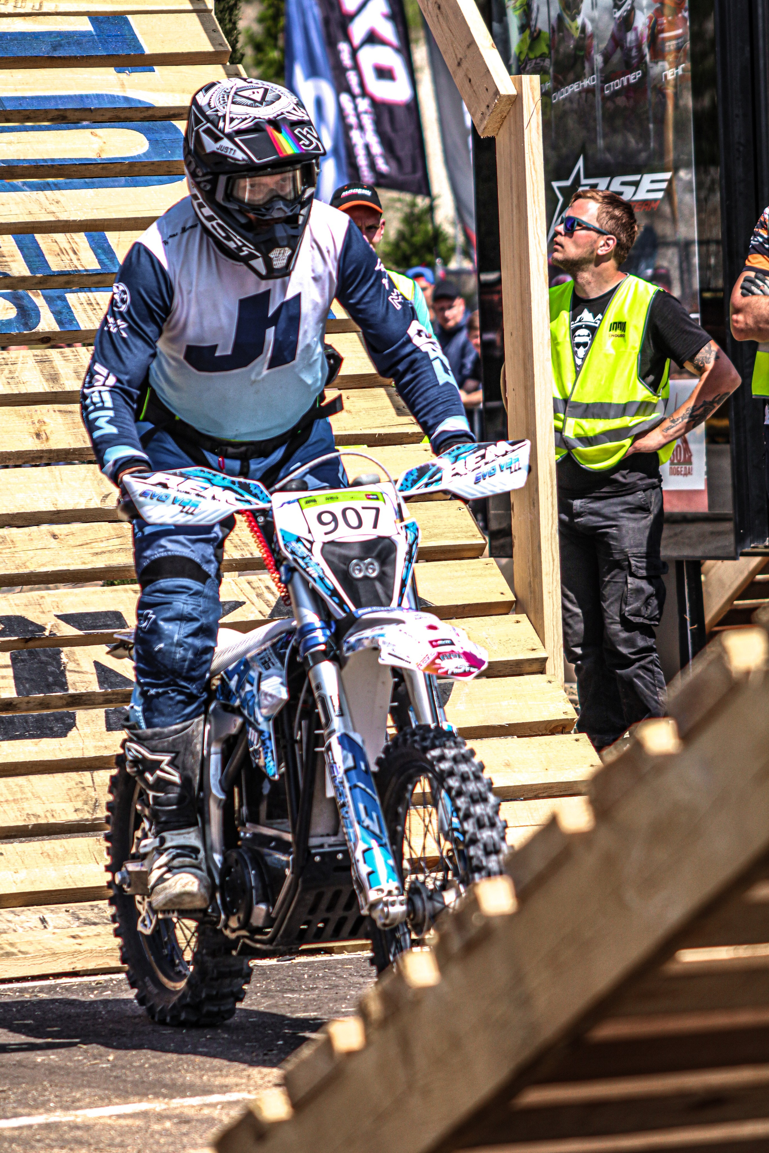 Enduro. Ivaladimirovna1995.wfolio.pro
