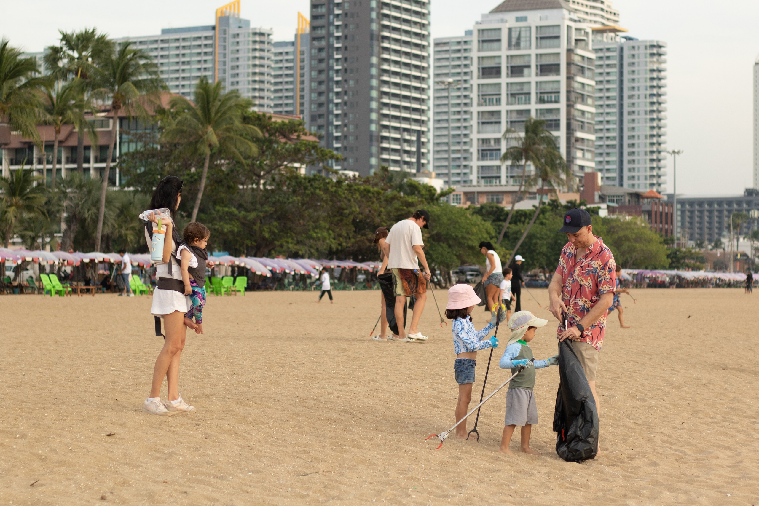 PlanetCleanUp 13/12/25. Портретный фотограф Паттайя