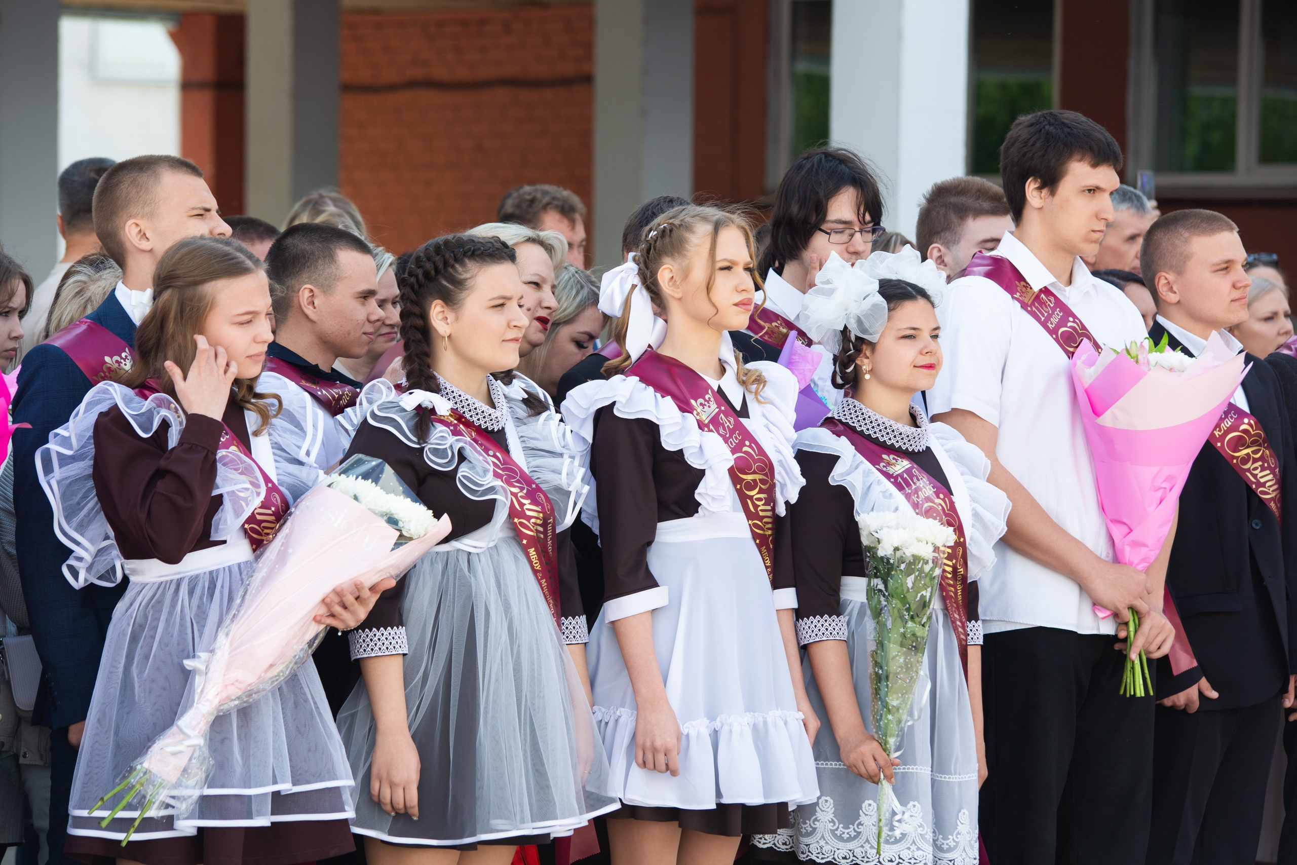 ПОСЛЕДНИЙ ЗВОНОК 2025 9 ШКОЛА Г. МЦЕНСК. Профессиональный фотограф в Мценске и Орловской области