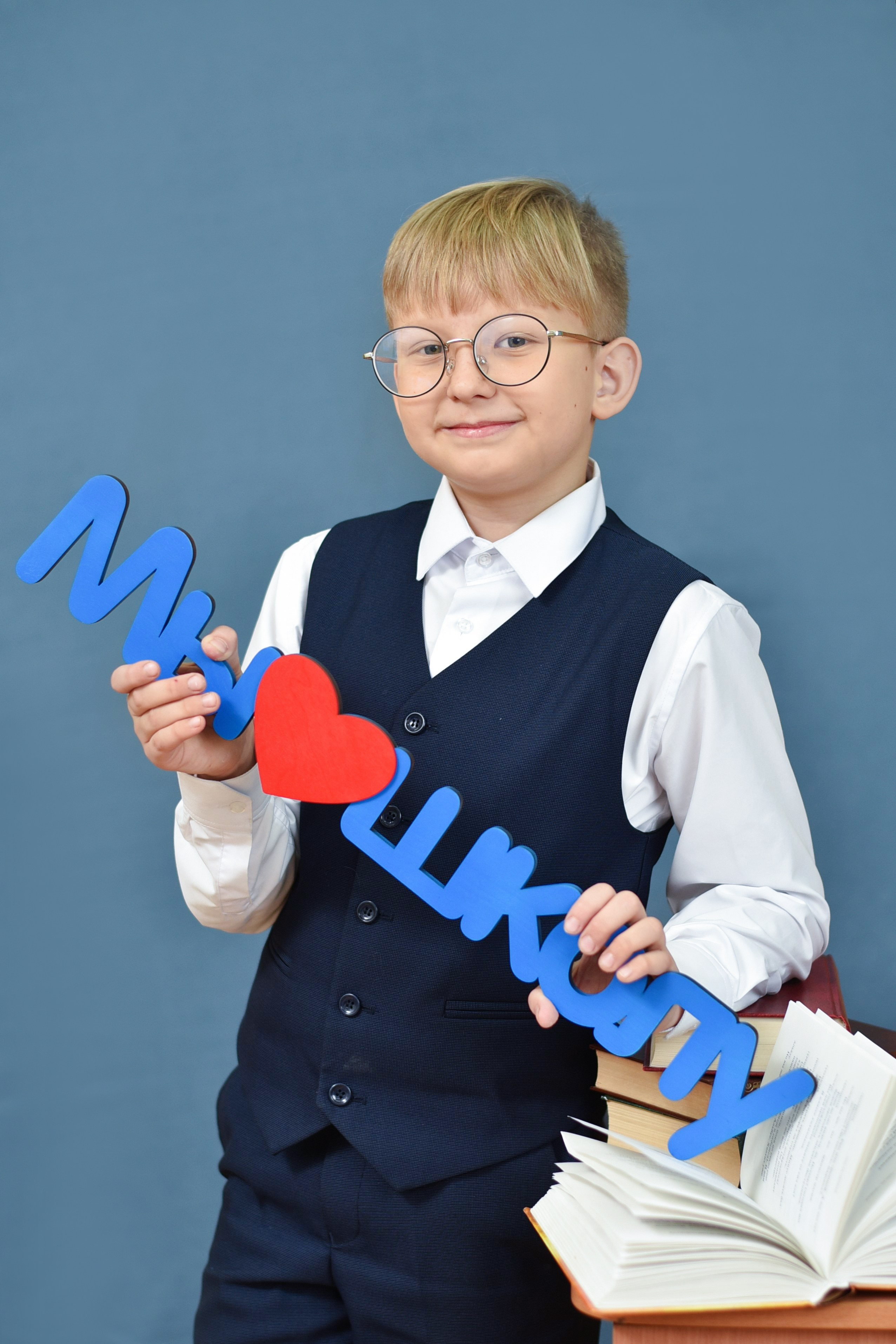 ПОРТРЕТЫ. Школьный фотограф ЛАРИСА МАТВЕЕНКО