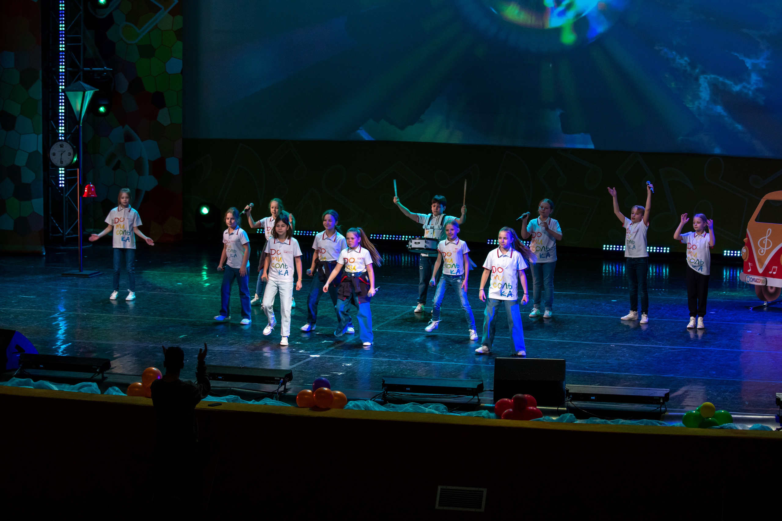 Съёмка концерта для Домисольки, большой концертный зал Космос. «Студия DRONAVT`s» — видеосъёмка и фотография г. Москва