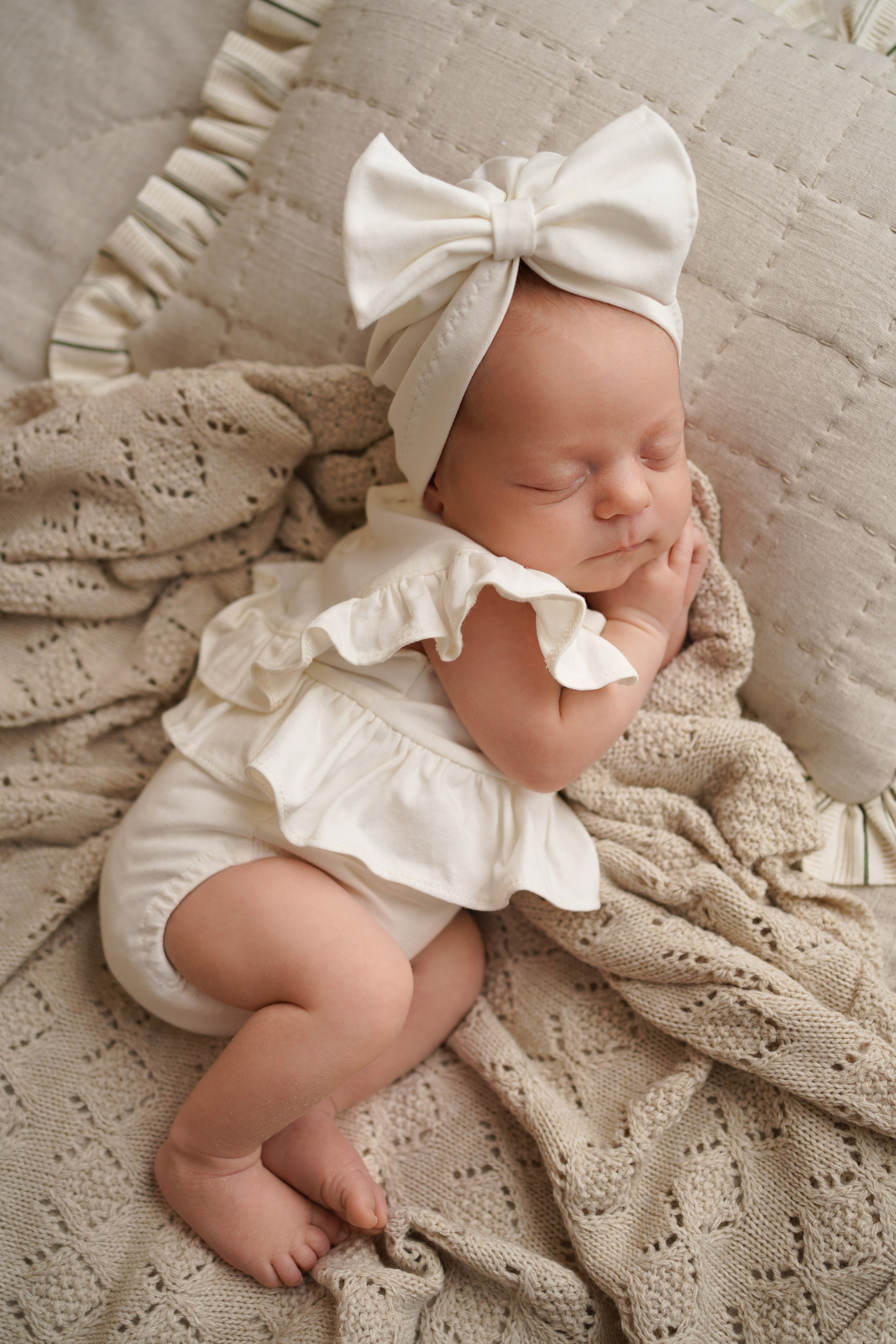 Новорождённые девочки. Детский фотограф и фотограф новорожденных в Калининград Оксана Иваний