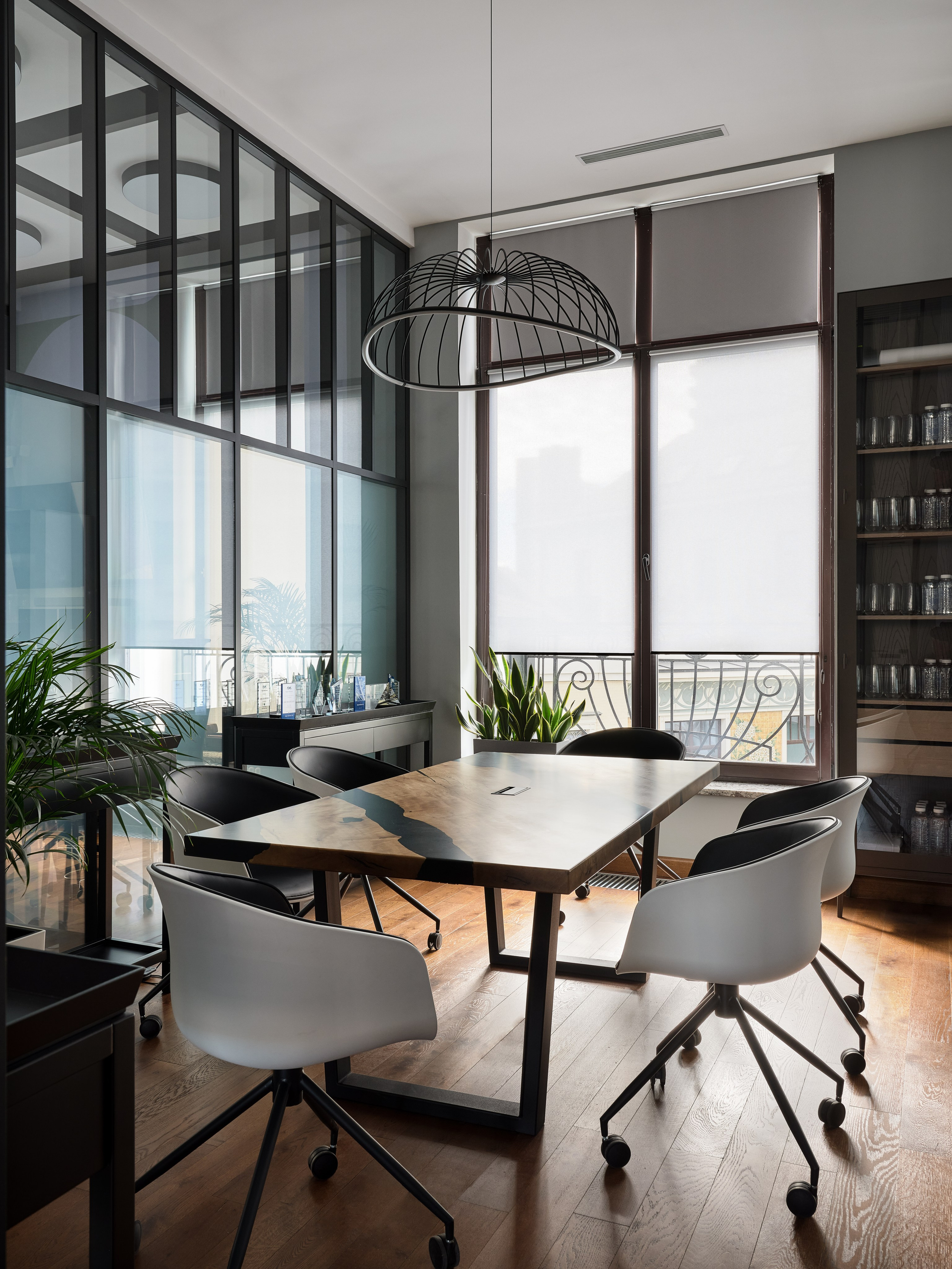 Офис в центре города. Фотограф Наталья Вершинина