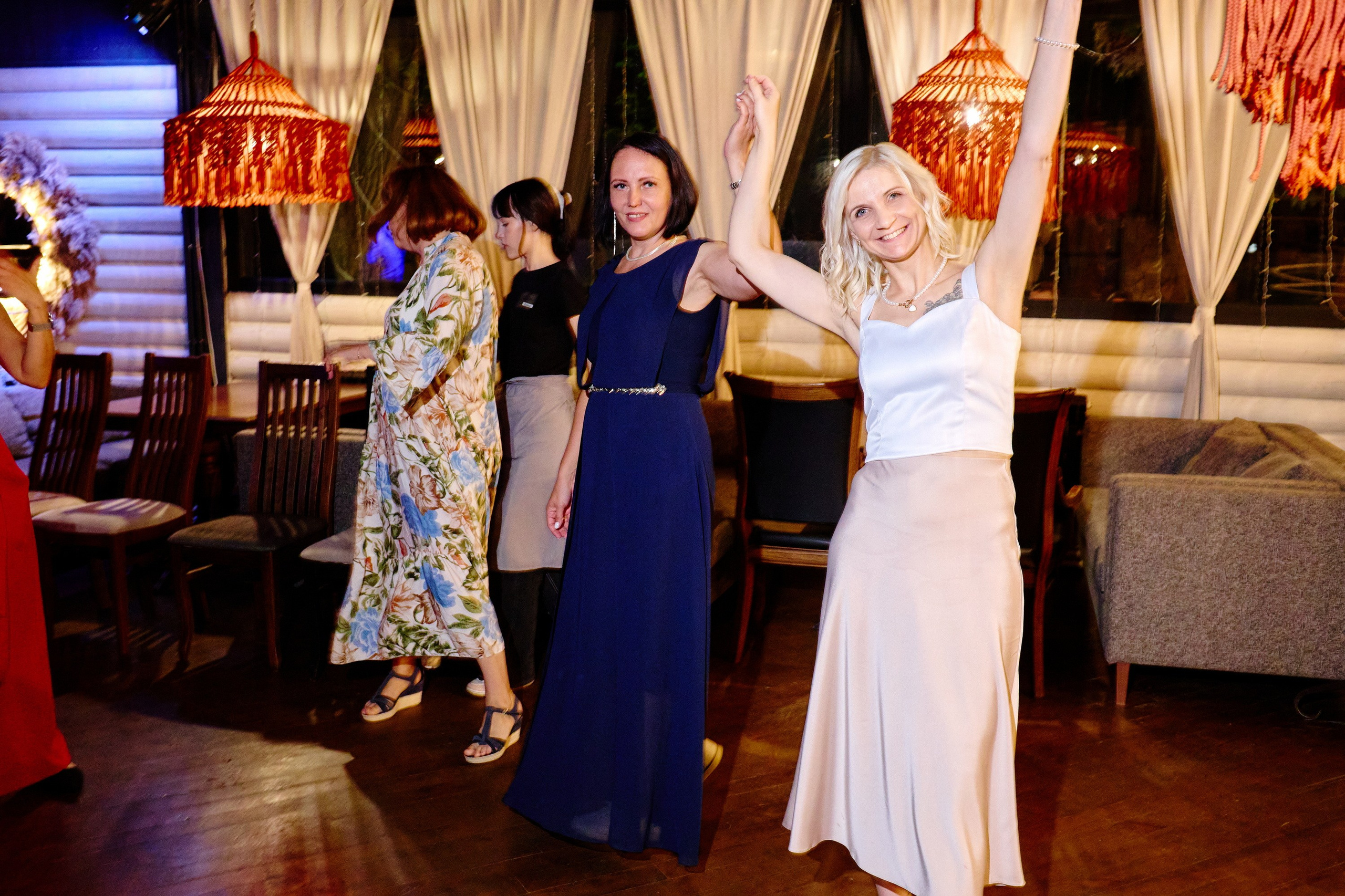 Выпускной 35 Сош. Фотограф Выпускные альбомы Таганрог Сергей Коробченко