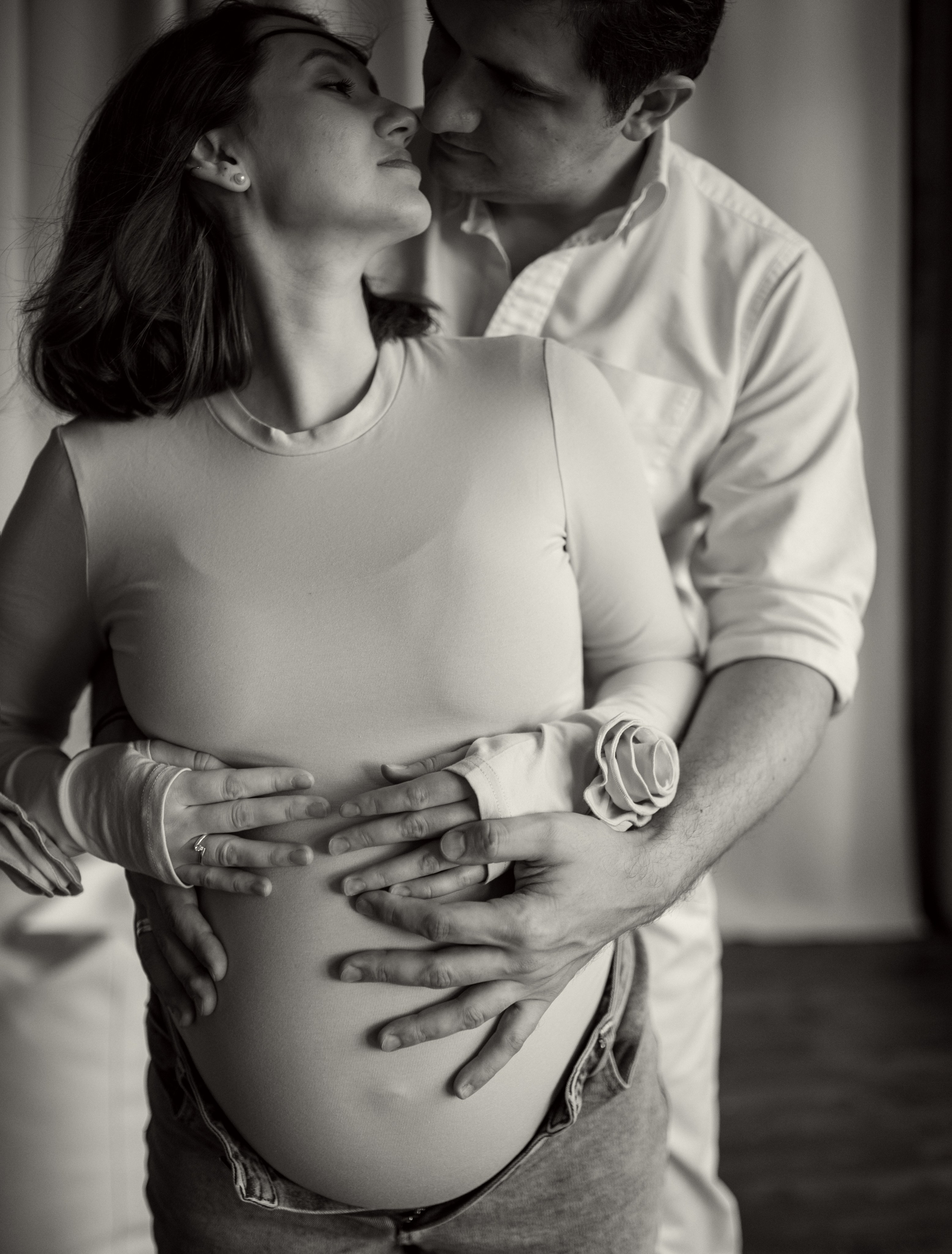 Фотосессия беременности в фотостудии. Семейная фотосессия Бутово Москва фотограф Алина Морщагина