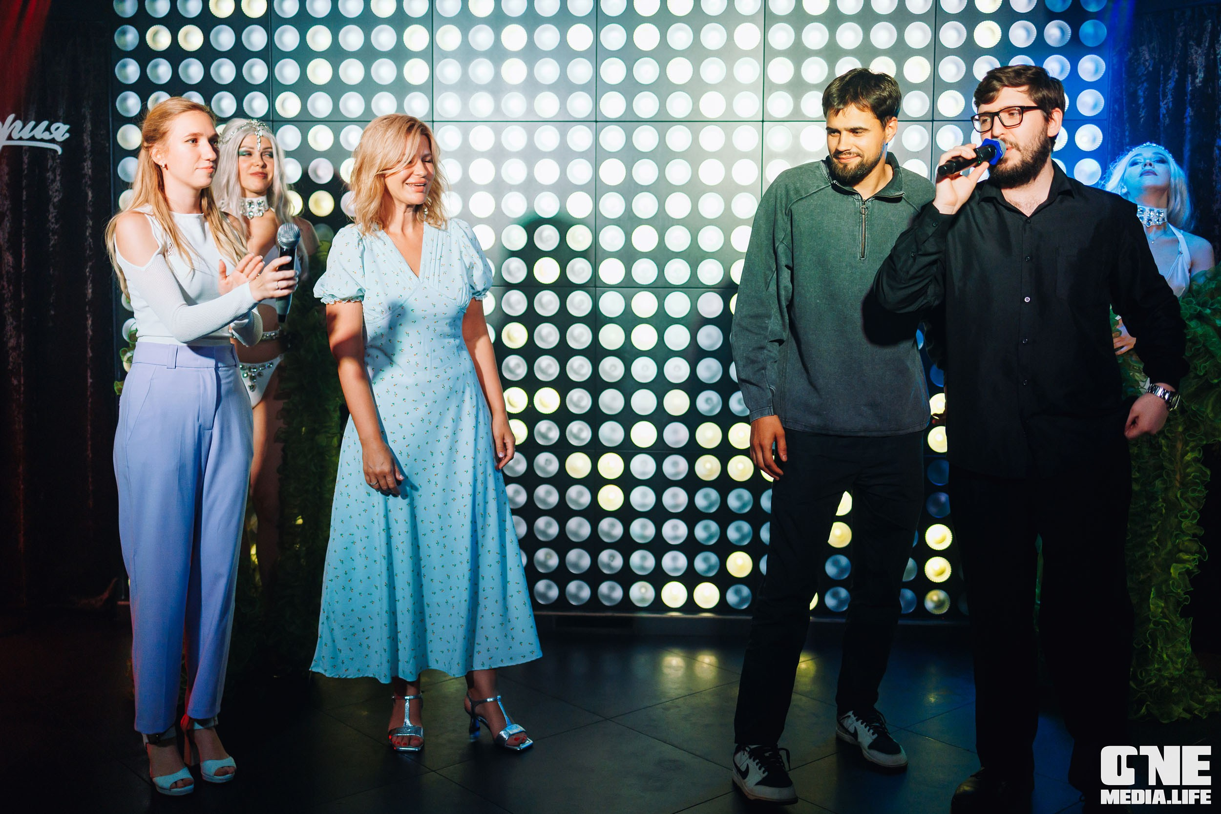 Фоторепортаж из караоке-клуба Эйфория. One Media Life: фоторепортажи, фотоотчеты с мероприятий и заведений