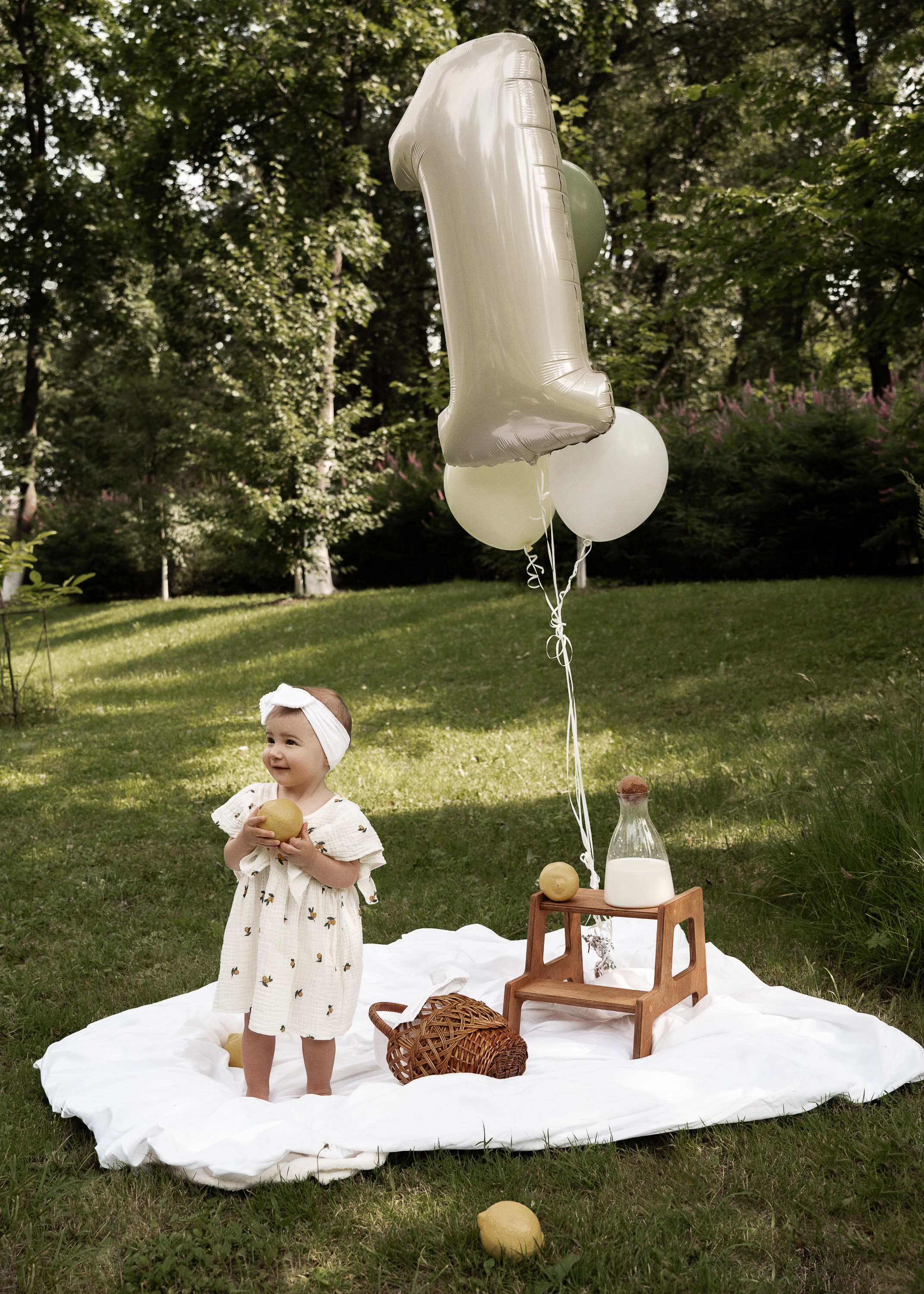 АЛИСА 1 ГОДИК. Женский портрет