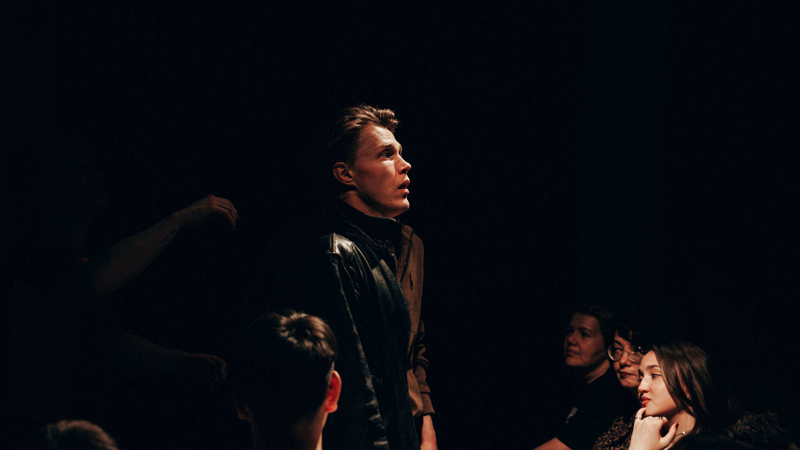 Клей. Спектакль. Профессиональный фотограф в Санкт-Петербурге Александр Волосенцев