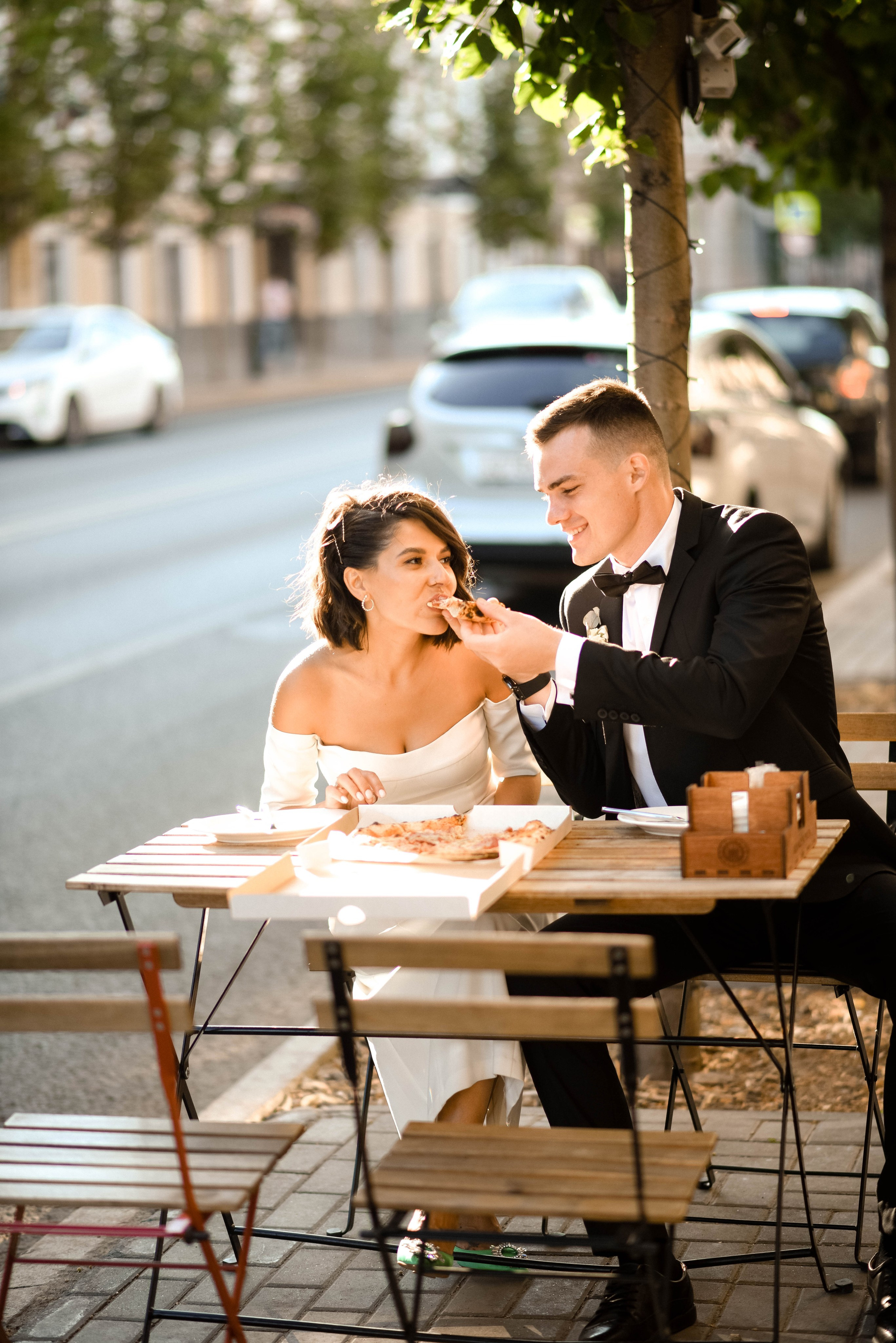 Айгуль и Юрий. Главная