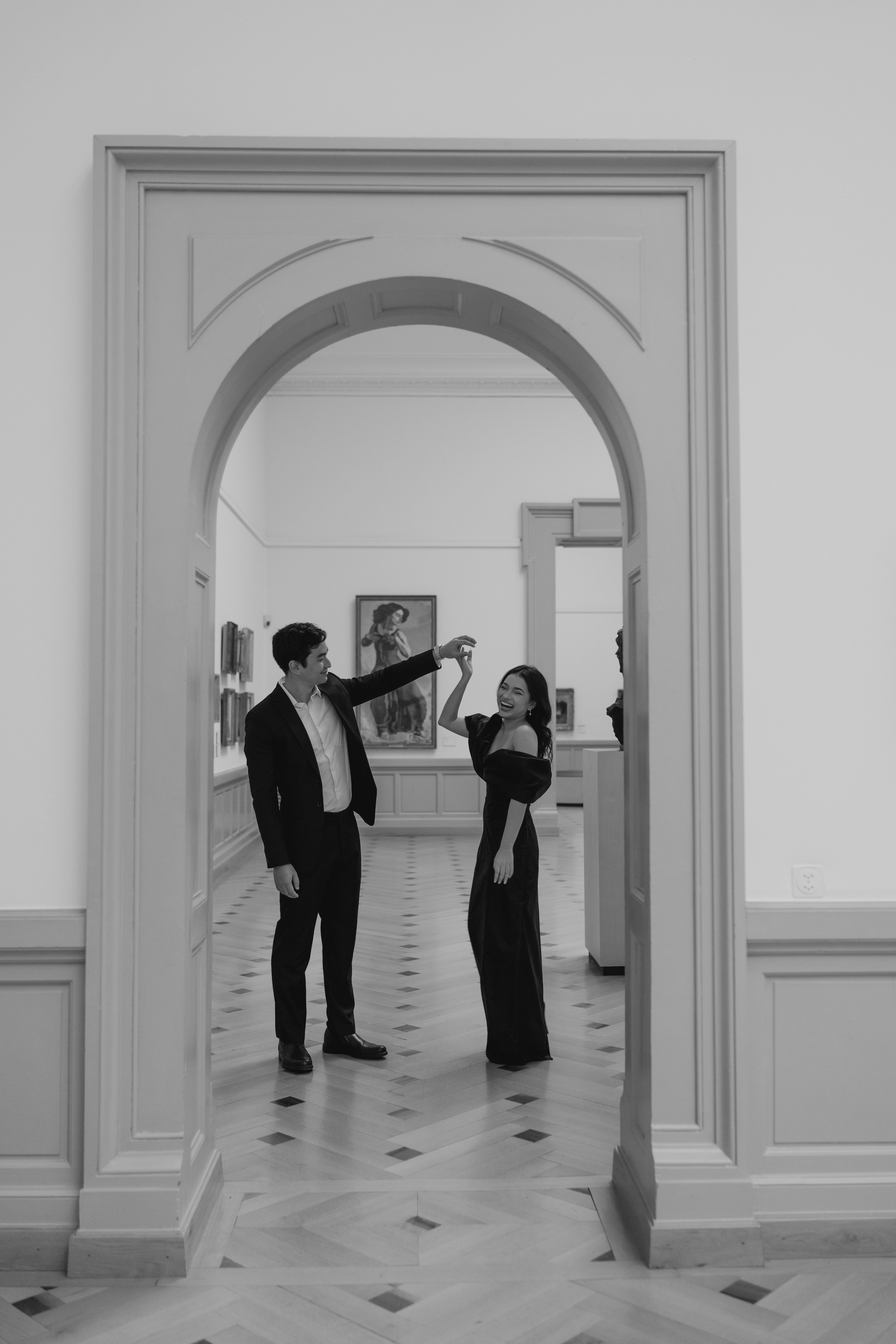 Fifi & Shamil | The Museum of Art. Профессиональный свадебный фотограф в Женеве и Швейцарии | Таня Вовчецкая