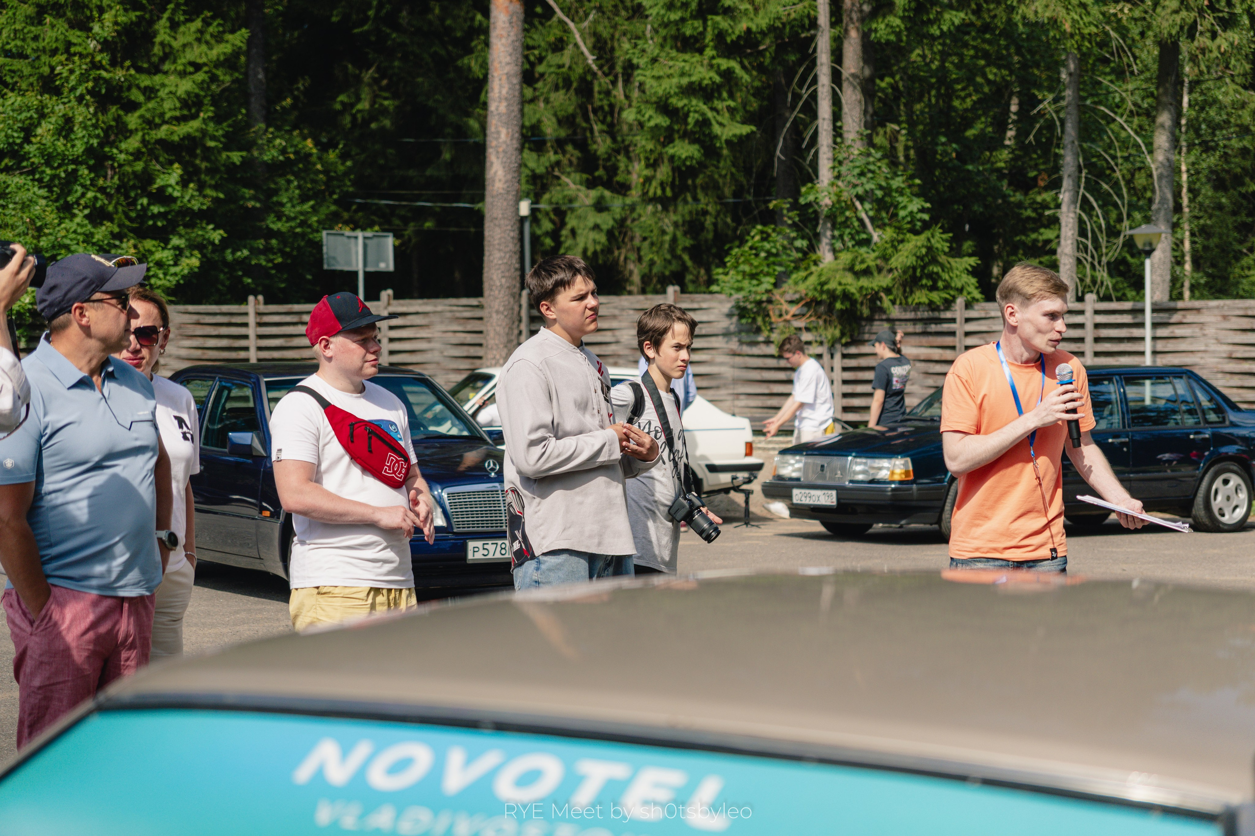 Масштабный летний фестиваль RYE Meet — встреча клуба любителей автомобилей старше 25-лет. Автомобильный фотограф Антон Цырулев