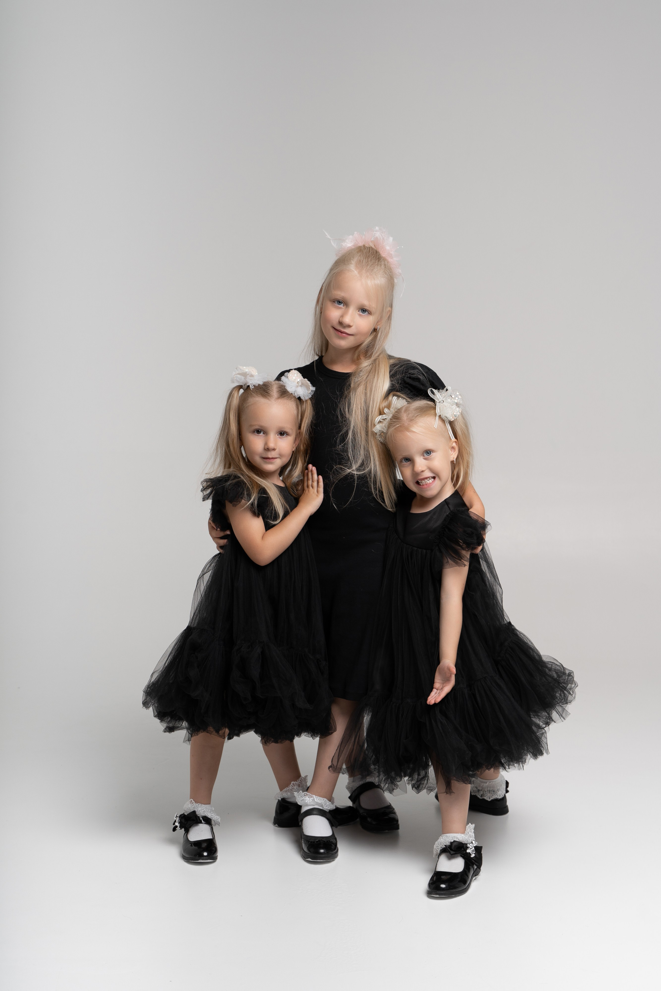 Алисе и Анюте 4 года. Фотограф Татьяна Мамонтова