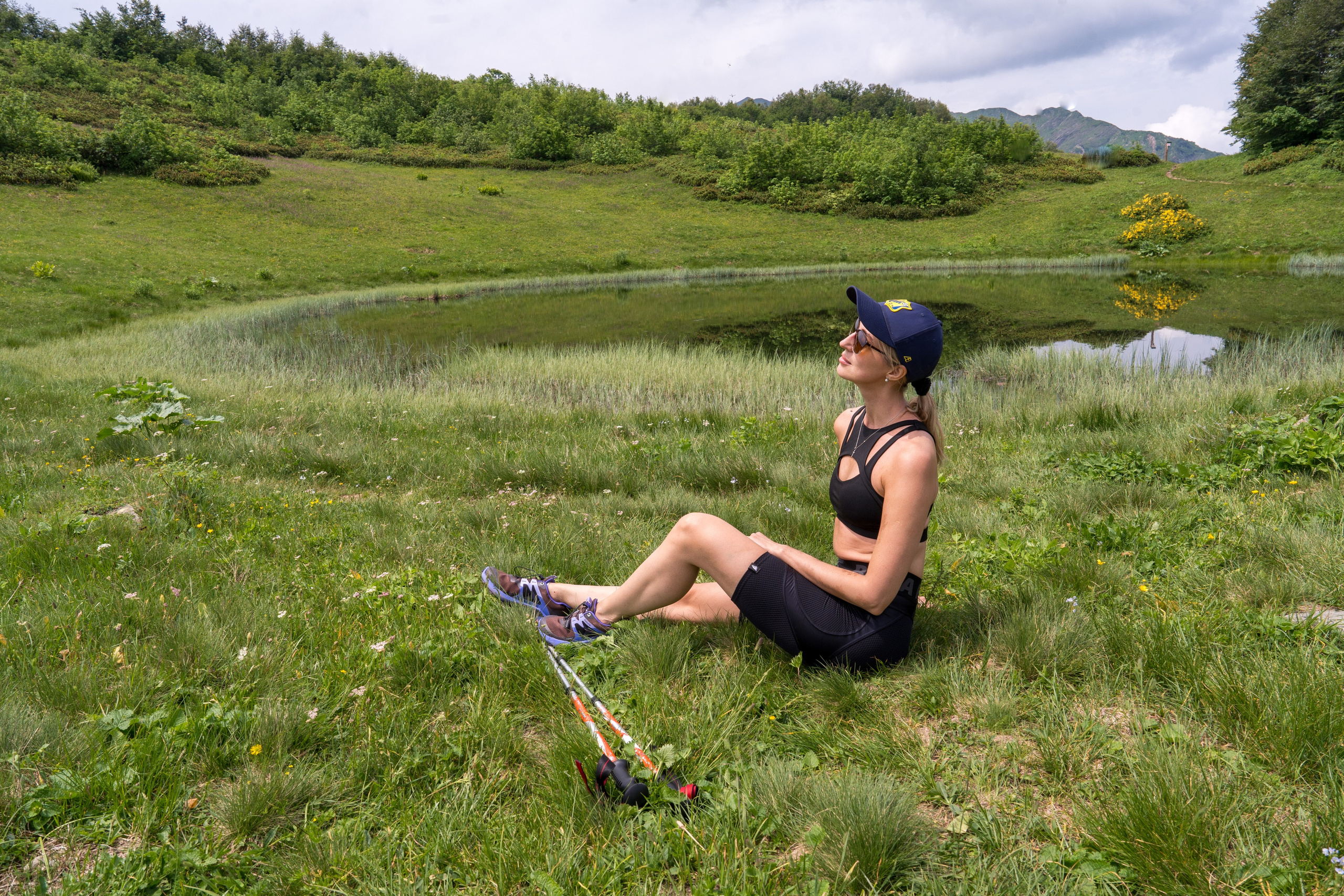 MICE мероприятие для компании «Доставка морем»: хайкинг к Ачипсинским водопадам. Репортажный фотограф в Красной Поляне и Сочи Павлюченко Екатерина