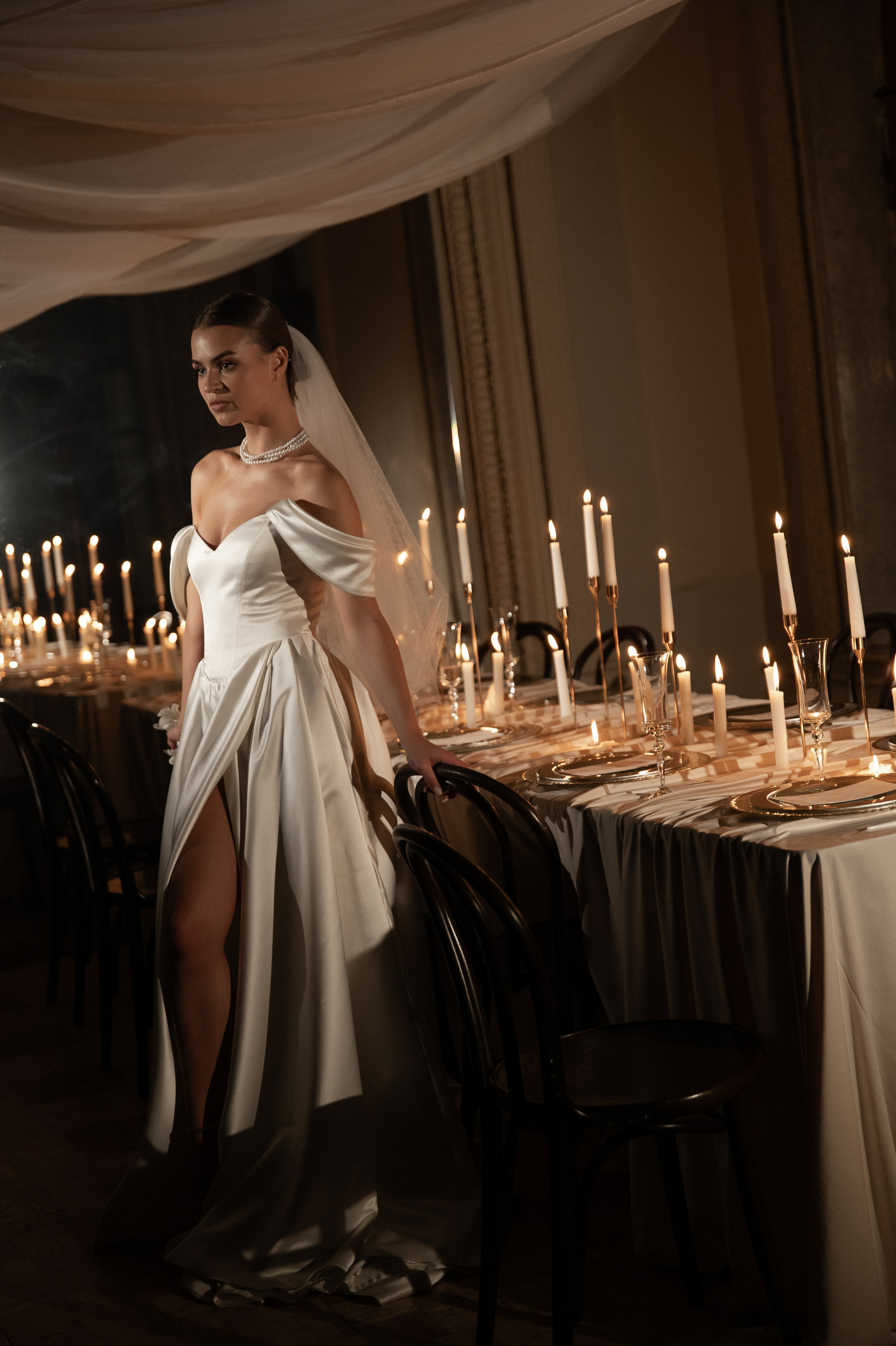 Камерный свадебный ужин при свечах в старинном особняке в фотостудии 21. Kult. Ярослава Ерина — свадебный фотограф в Москве