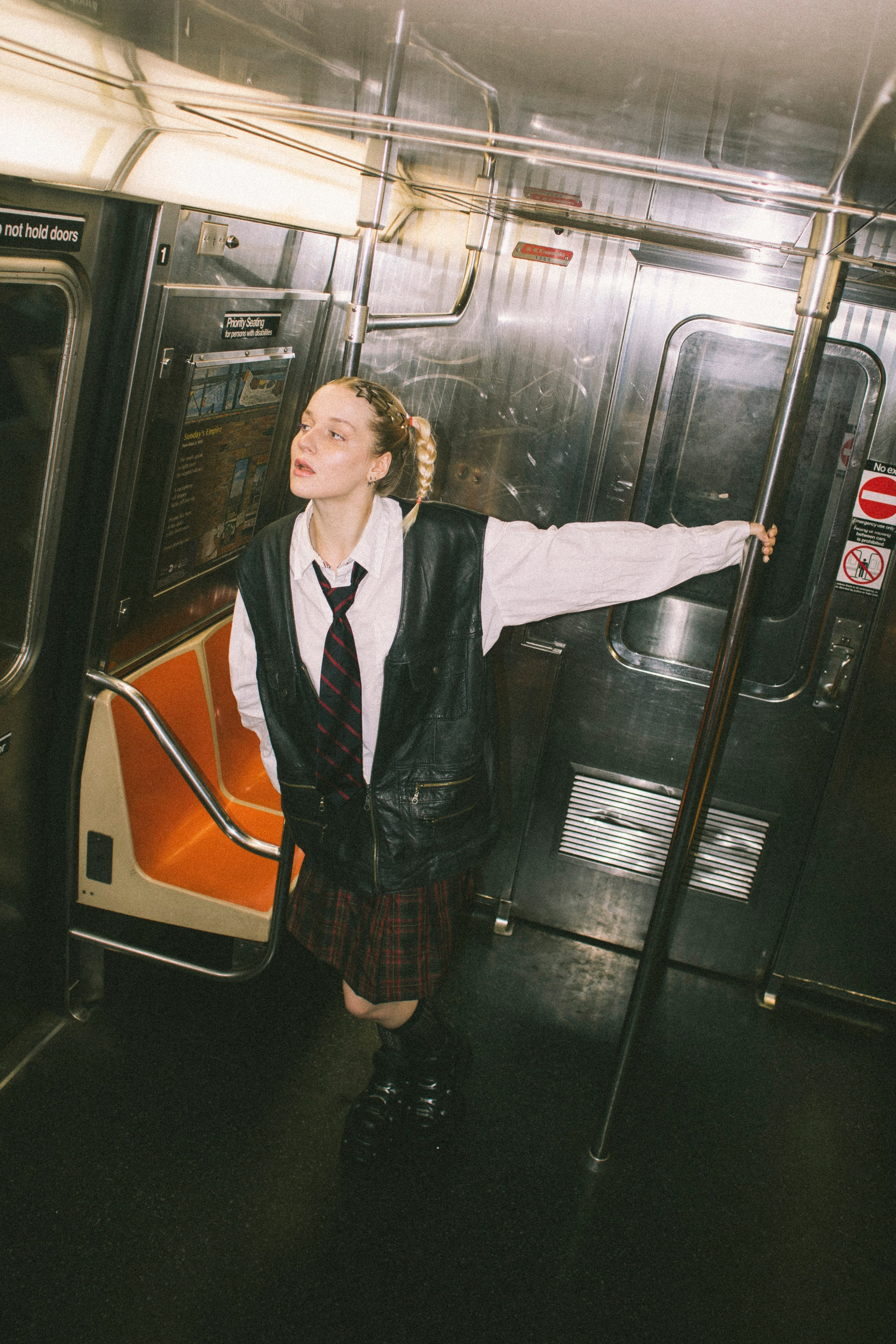 STREET PORTRAITS. NYC CREATIVE PHOTO/VIDEO PRODUCTION