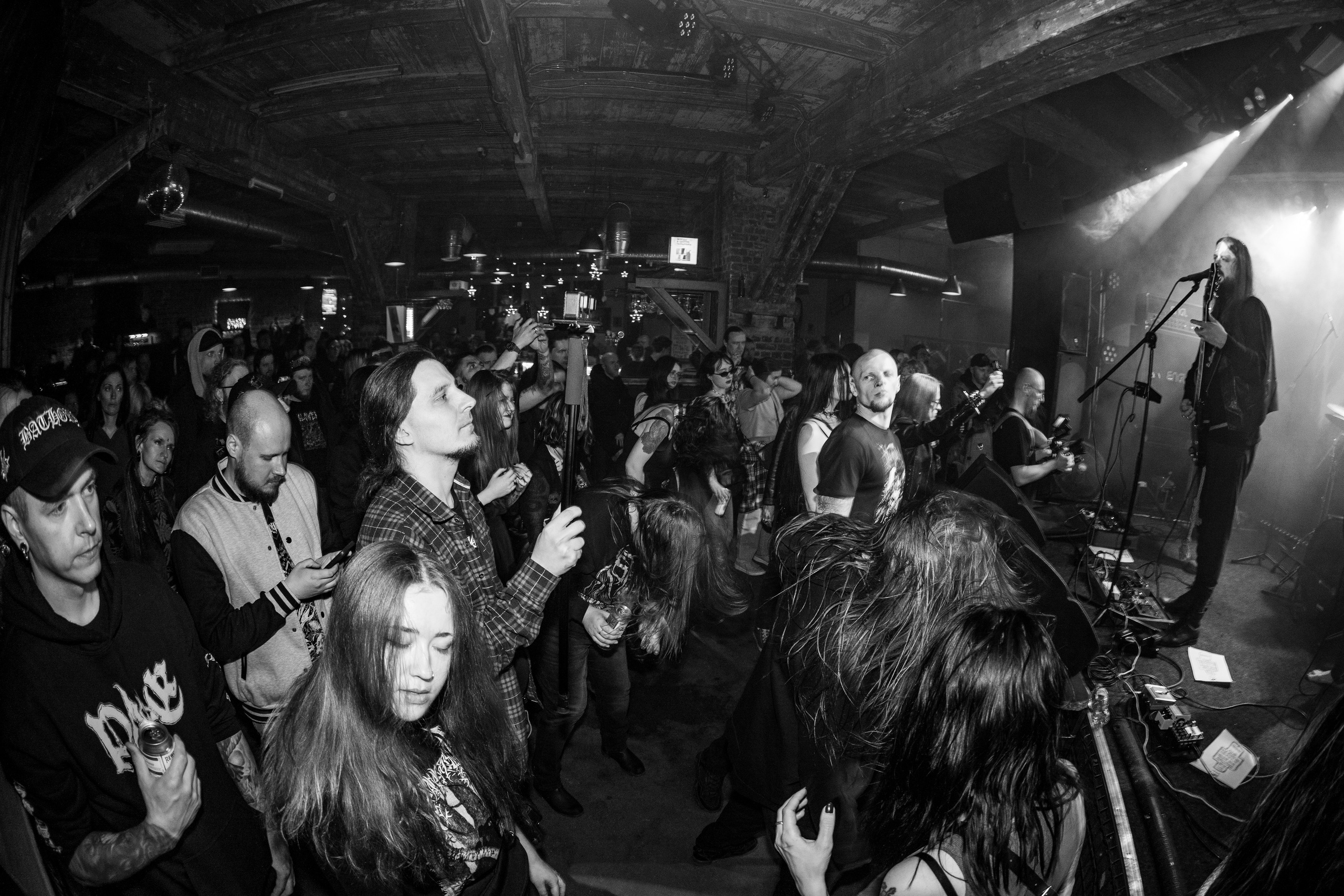 ИЛ • Minuala • Khlad|Цоколь 2.0. Концертный и репортажный фотограф в Санкт-Петербурге Слава Пахомов