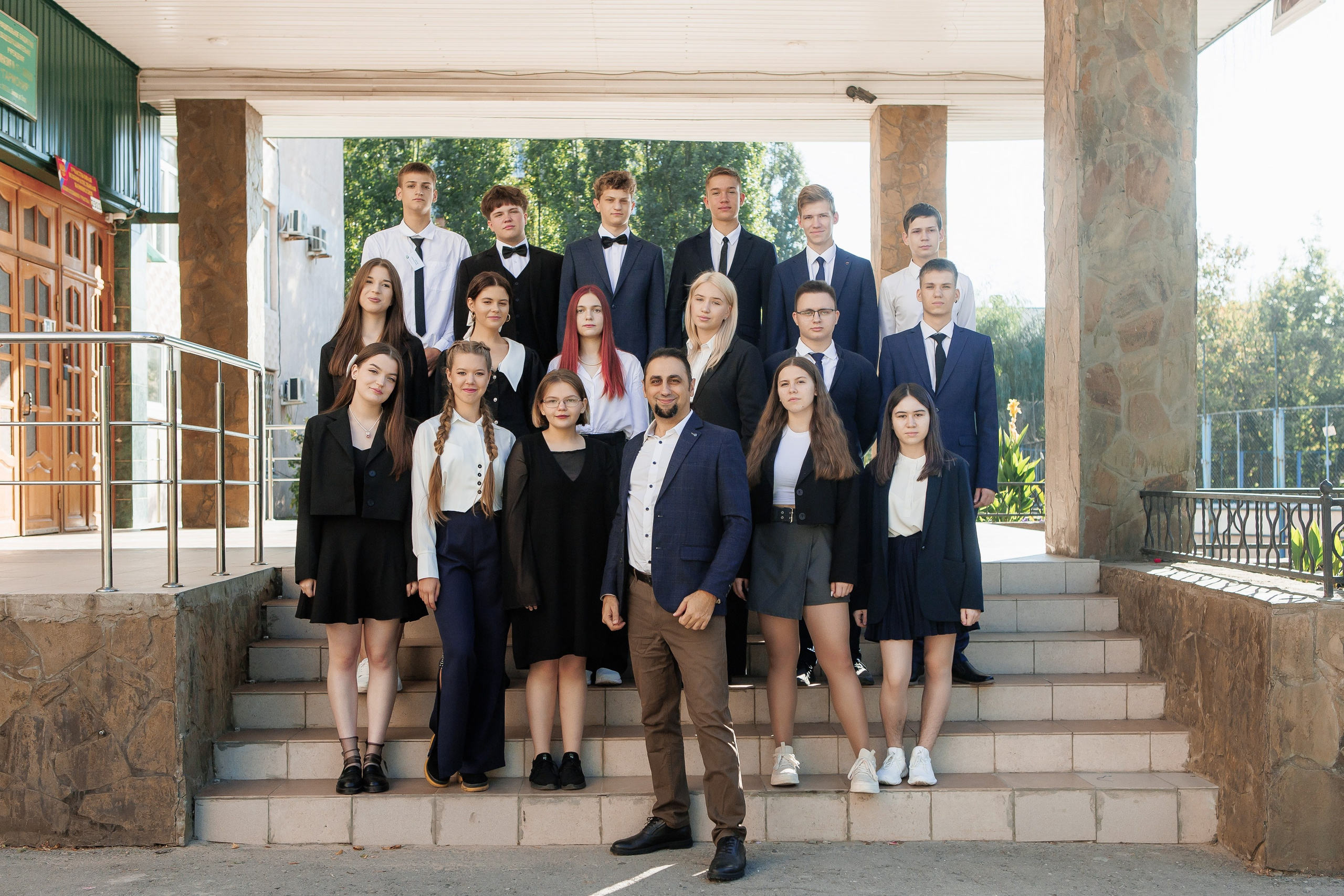 Гимназия 12 11 А 2024. Свадебный и портретный Фотограф в Липецке Дмитрий Котюков