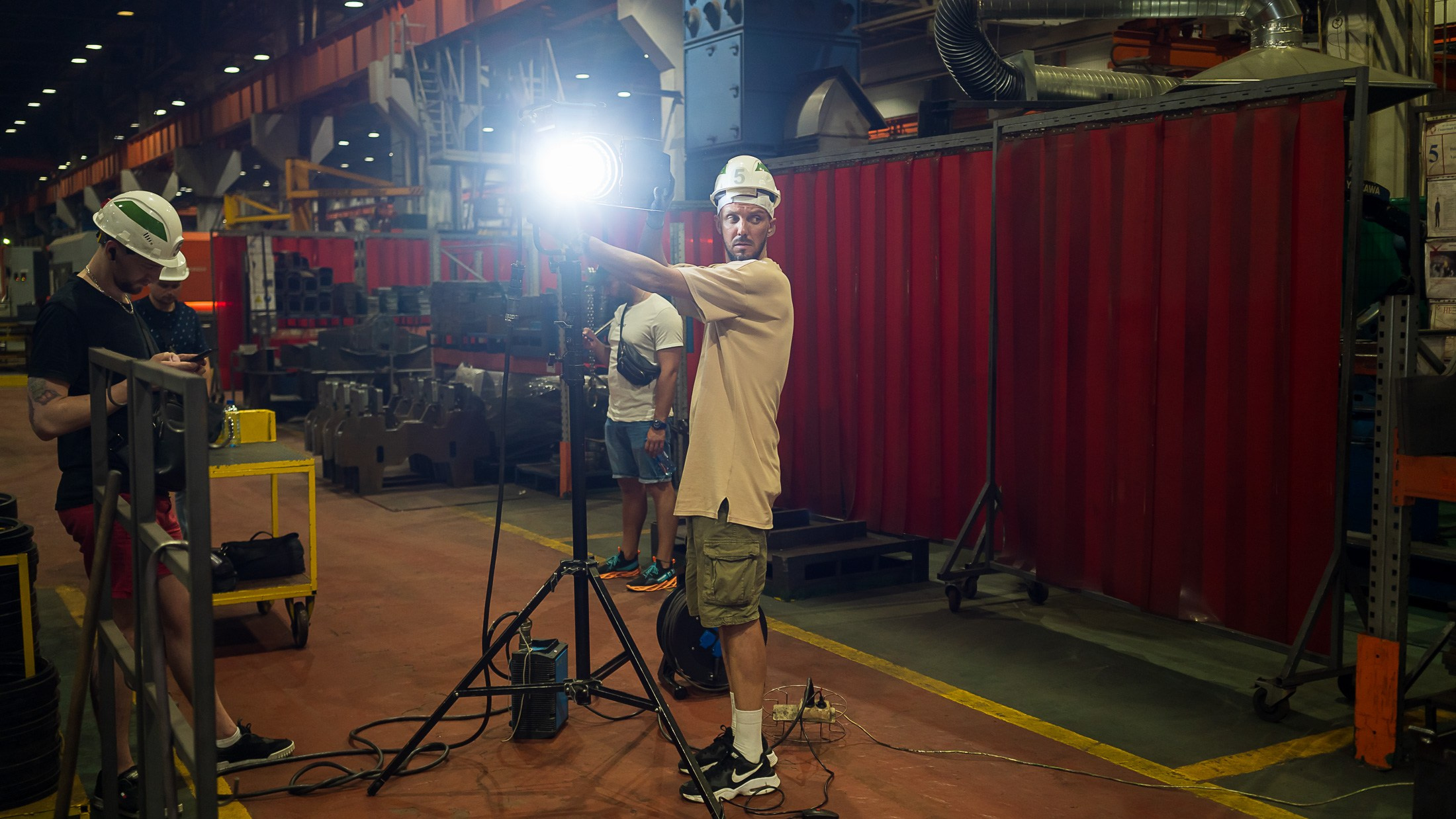 Кировский завод. Графический дизайнер Илья Левченко