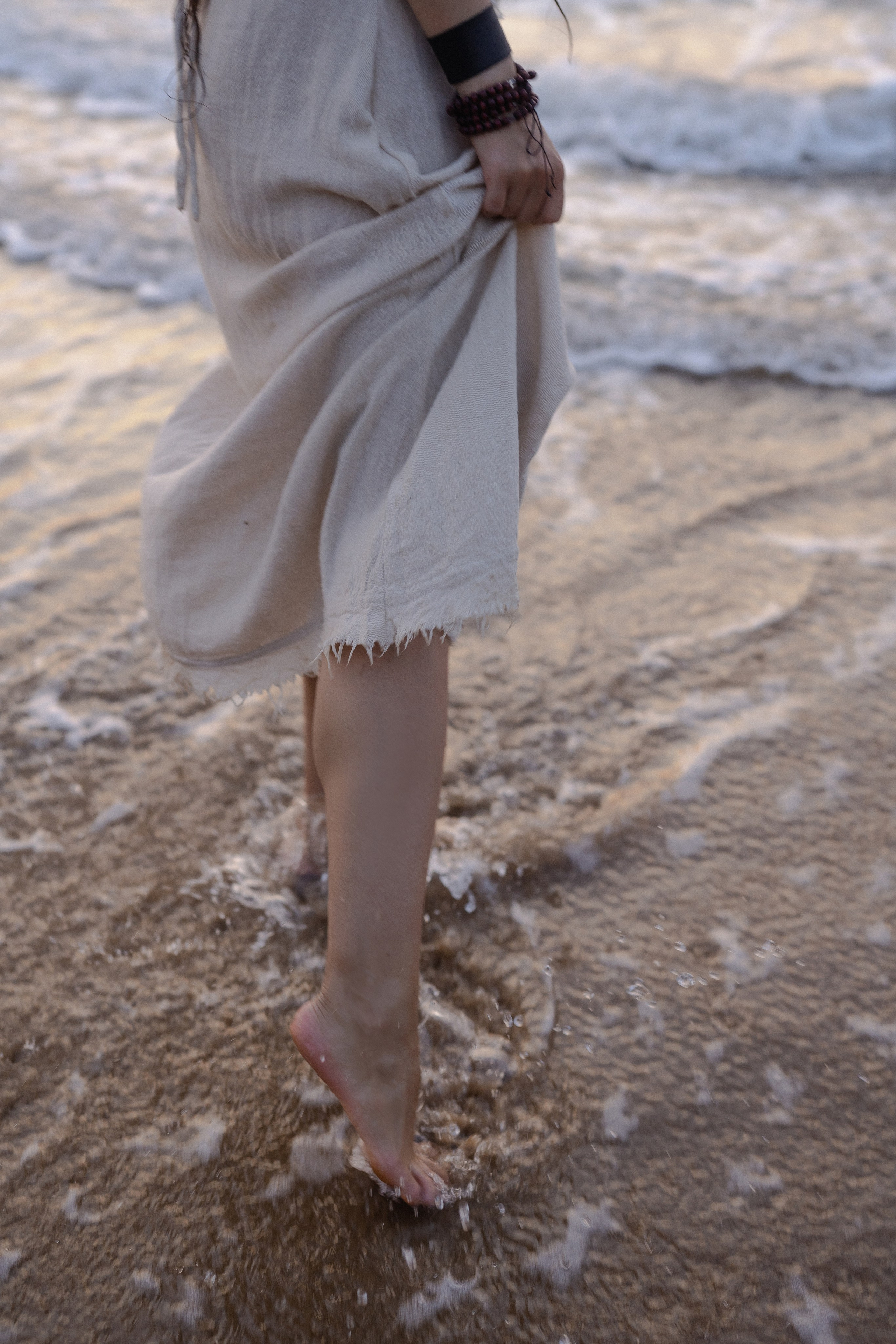 Ксения и море. Фотограф Аля Овчарова