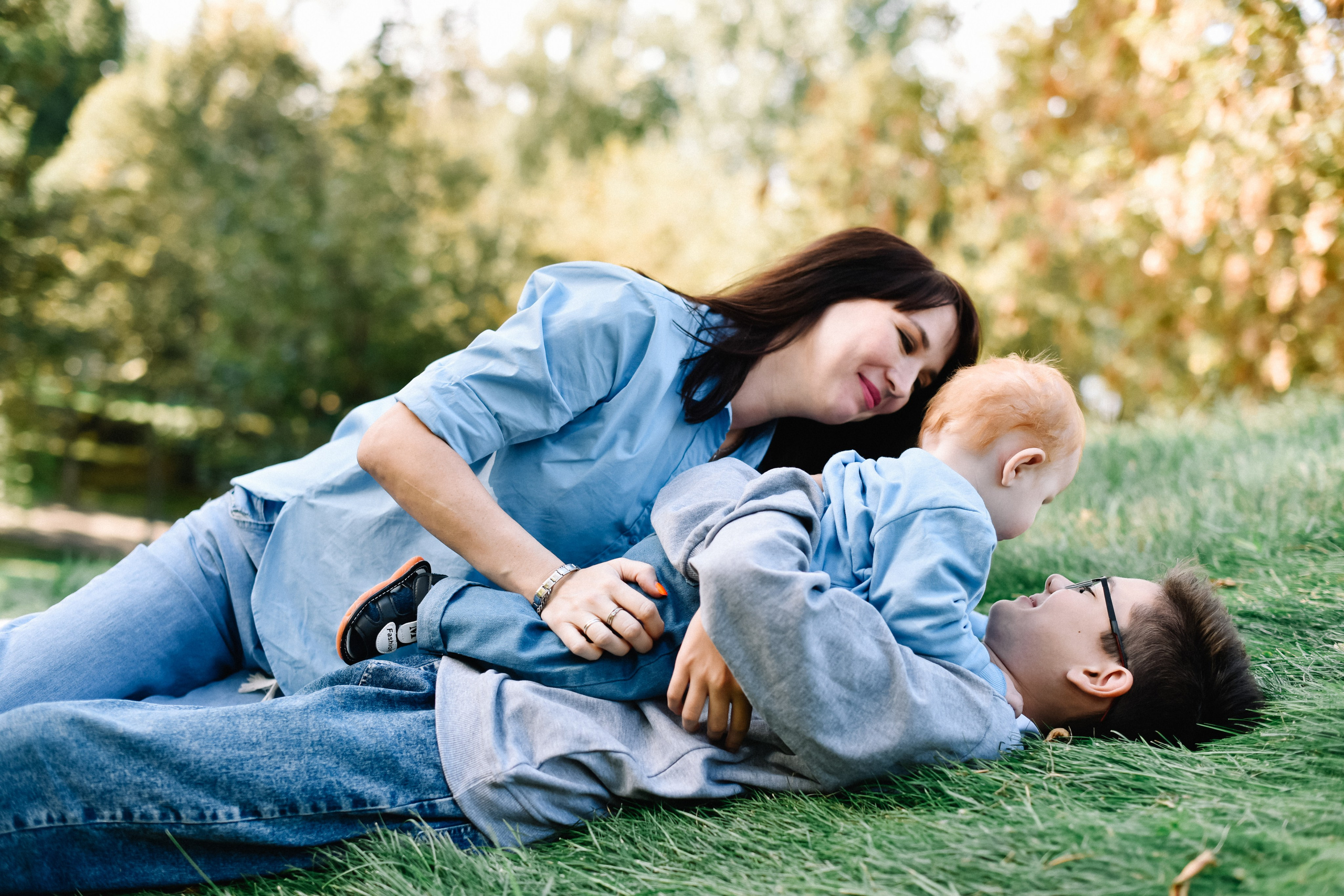 Прогулка Олеси, Льва и Ванечки