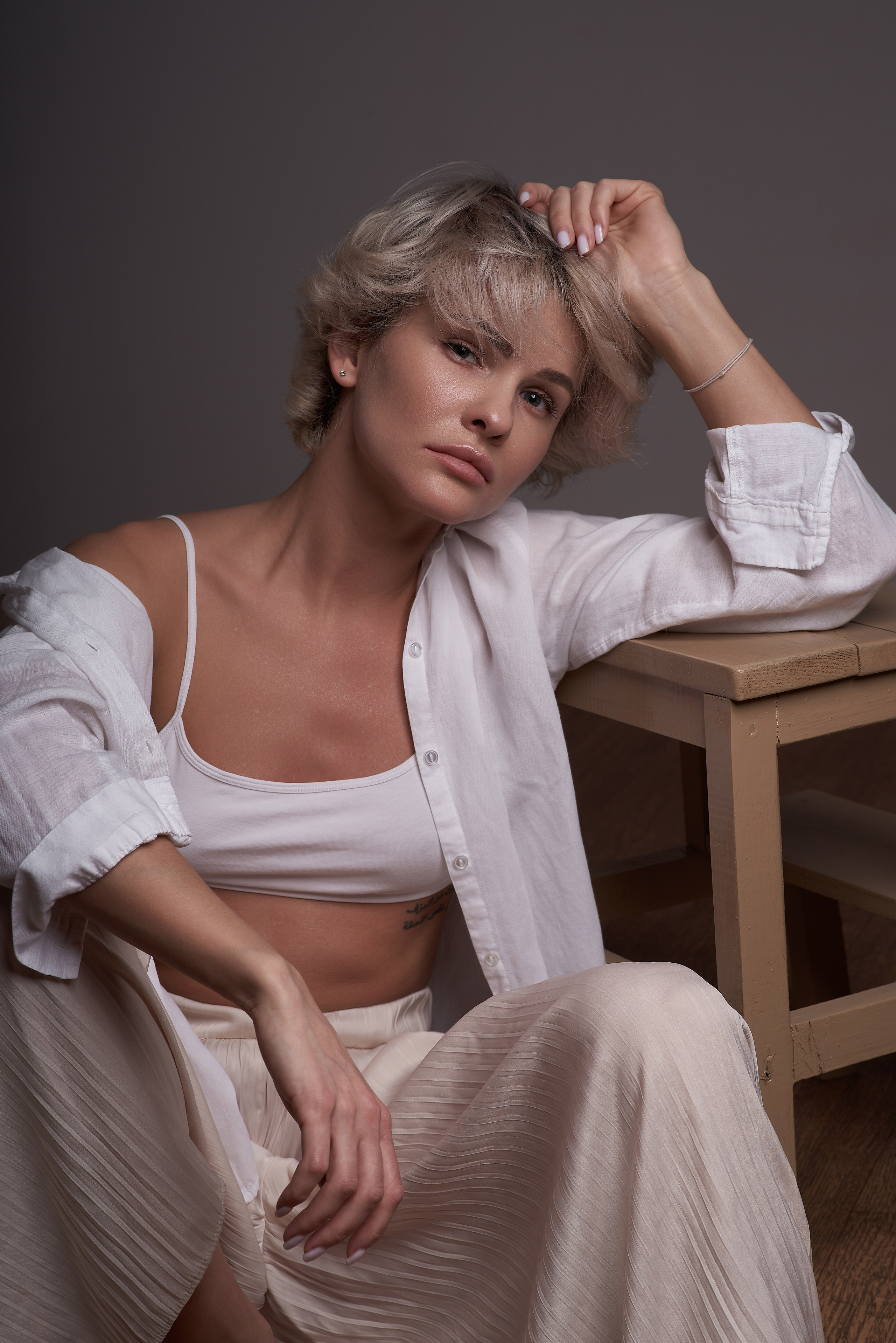 Amina. White. Студийный, семейный, свадебный, фэшн и ню фотограф в Астрахани, производство выпускных альбомов. Руслан Кондрашин