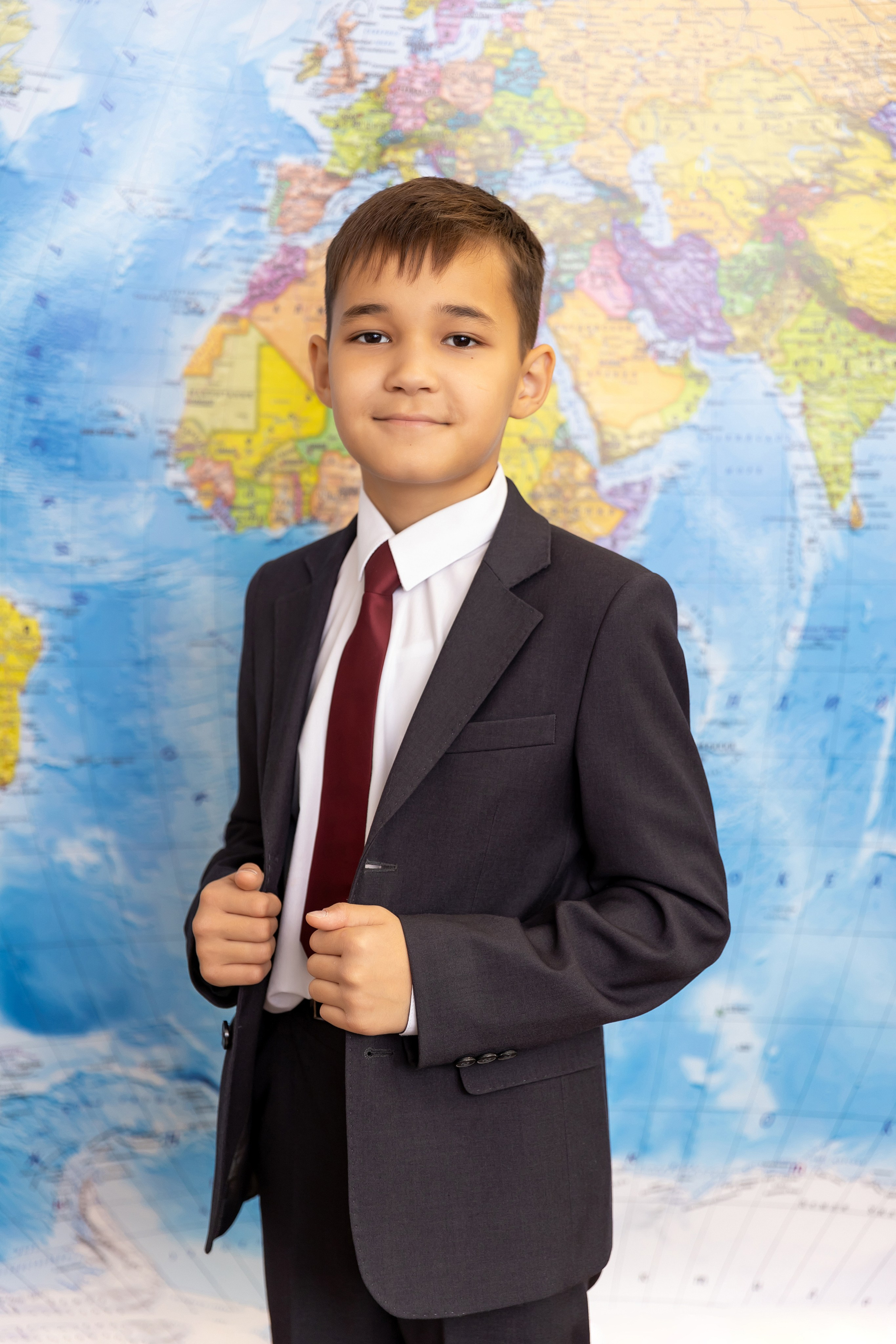 Примеры фото НАЧАЛЬНЫЕ КЛАССЫ. Фотограф Радужный ХМАО, Школьный фотограф, семейный фотограф, выпускной альбом