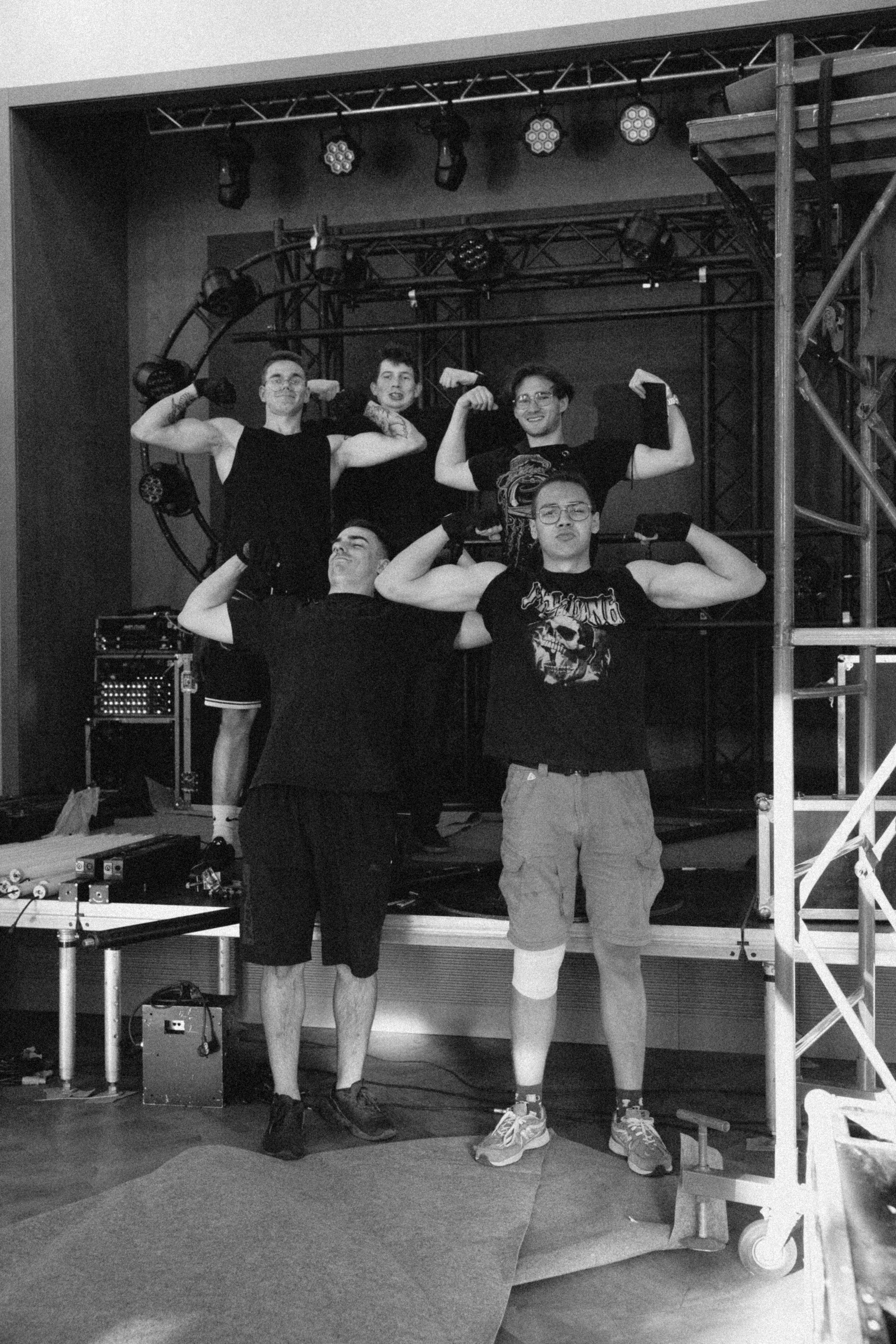 Бэки монтаж