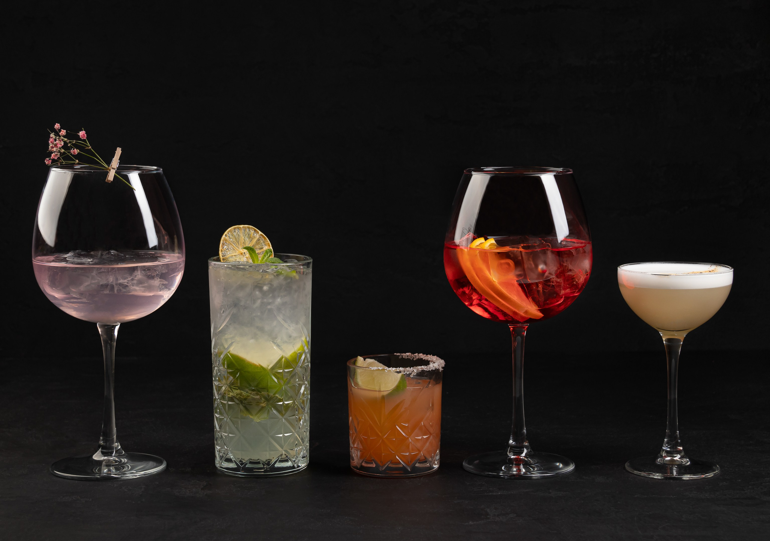Стекло, напитки. Предметный фотограф Надежда Яхонтова