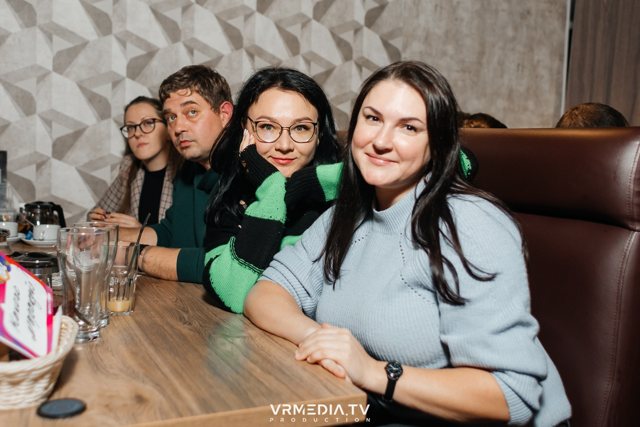 WoW QuiZ в баре «Друзья»