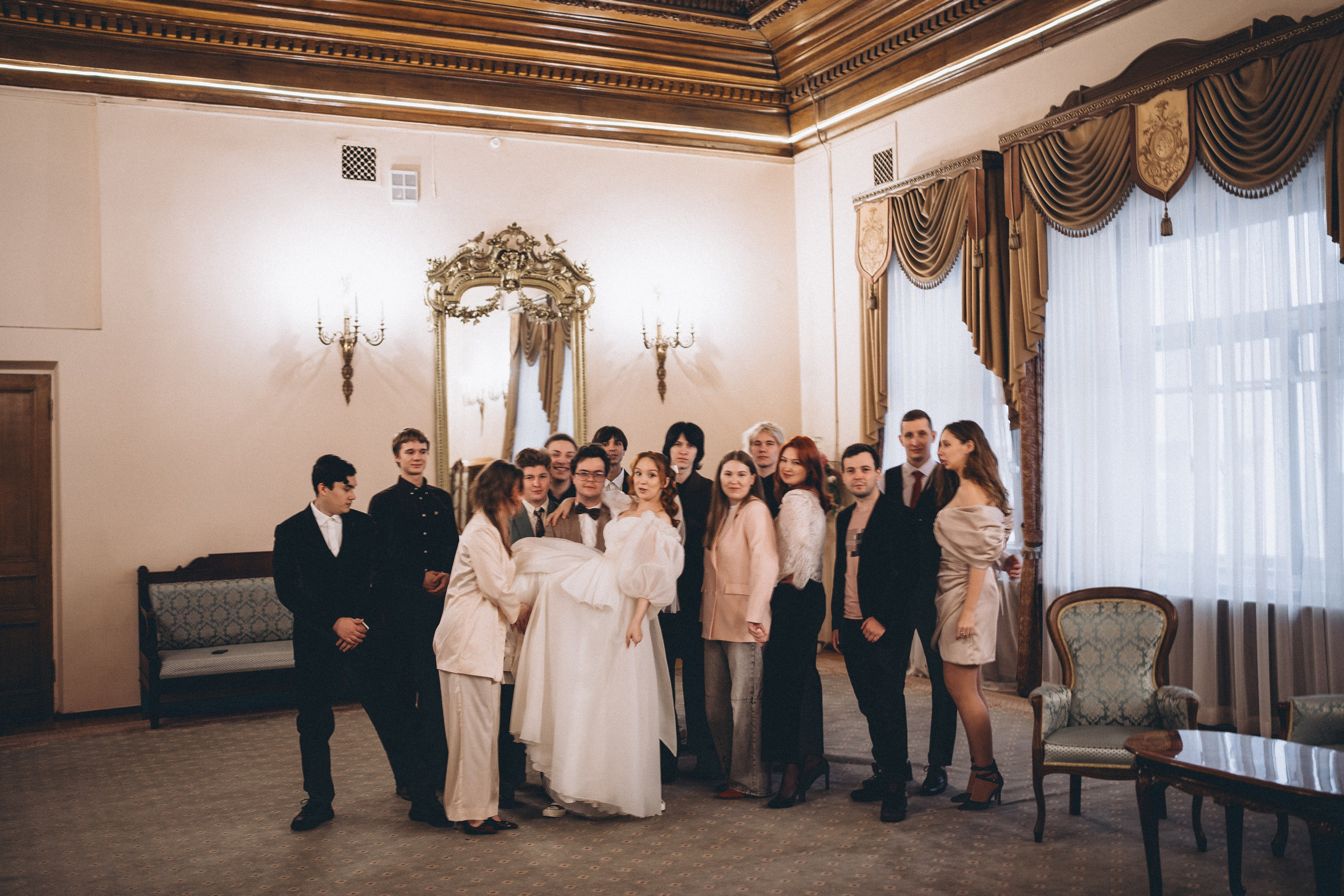 СВАДЕБНАЯ СЬЕМКА ВО ВТОРОМ ДВОРЦЕ С ГОСТЯМИ И ПРОГУЛКА В ТАВРИЧЕСКОМ САДУ. Профессиональный фотограф, Санкт-Петербург — Виктория Богомолова