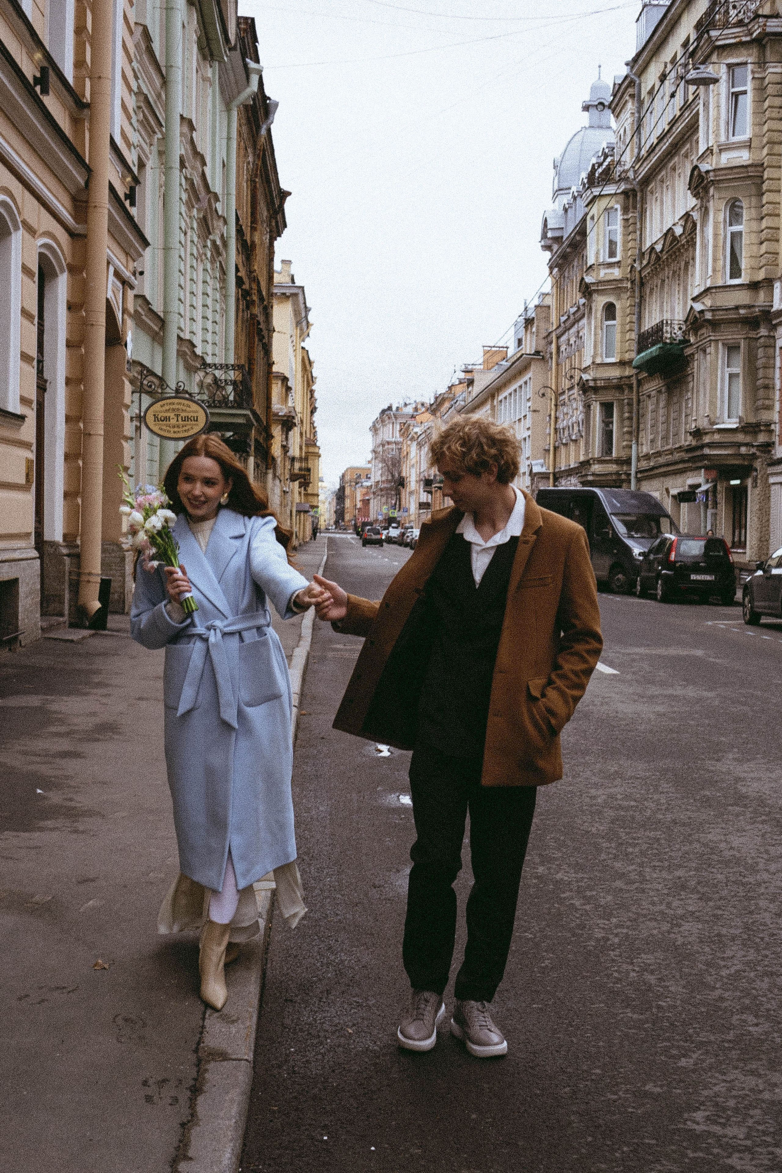 СВАДЕБНАЯ СЬЕМКА В ОТЕЛЕ. СБОРЫ ЖЕНИХА И НЕВЕСТЫ И ТАКЖЕ ТОР И ПОДГОТОВКА К ПРОГУЛКЕ И ПРОГУЛКА ПО ПЕТРОГРАДКЕ. Профессиональный фотограф, Санкт-Петербург — Виктория Богомолова