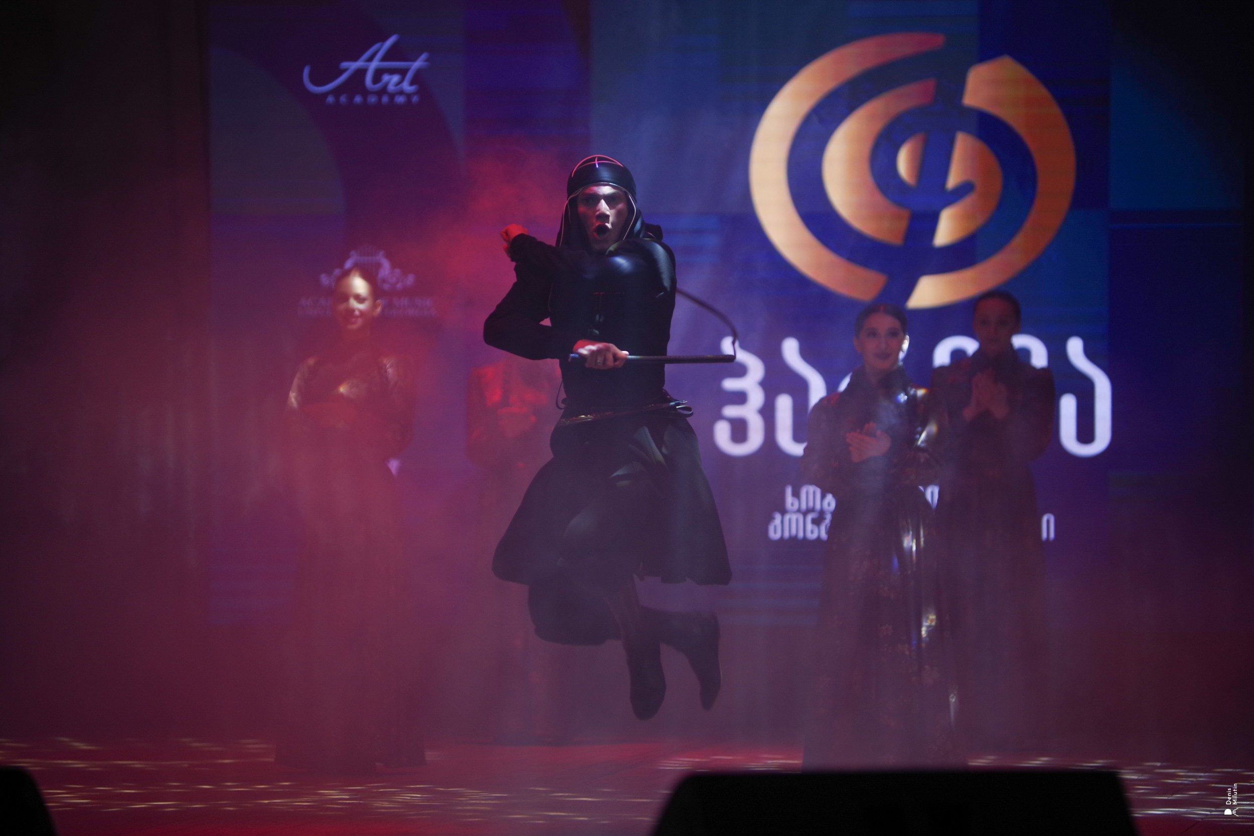 Танцы в Хоби. Портретный фотограф Денис Милютин