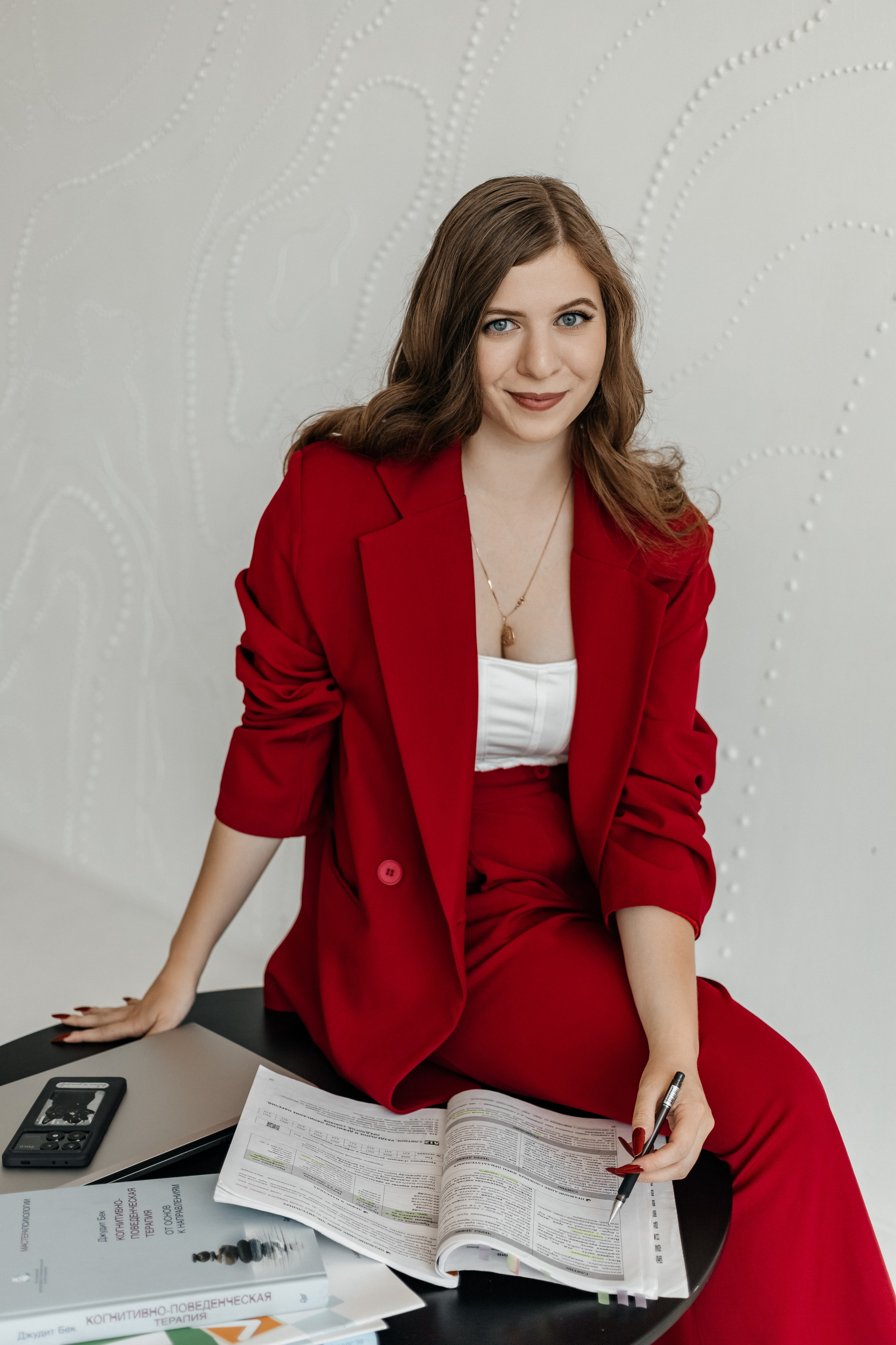 Контентная съемка для профиля репетитора русского языка. КОНТЕНТ ФОТОГРАФ