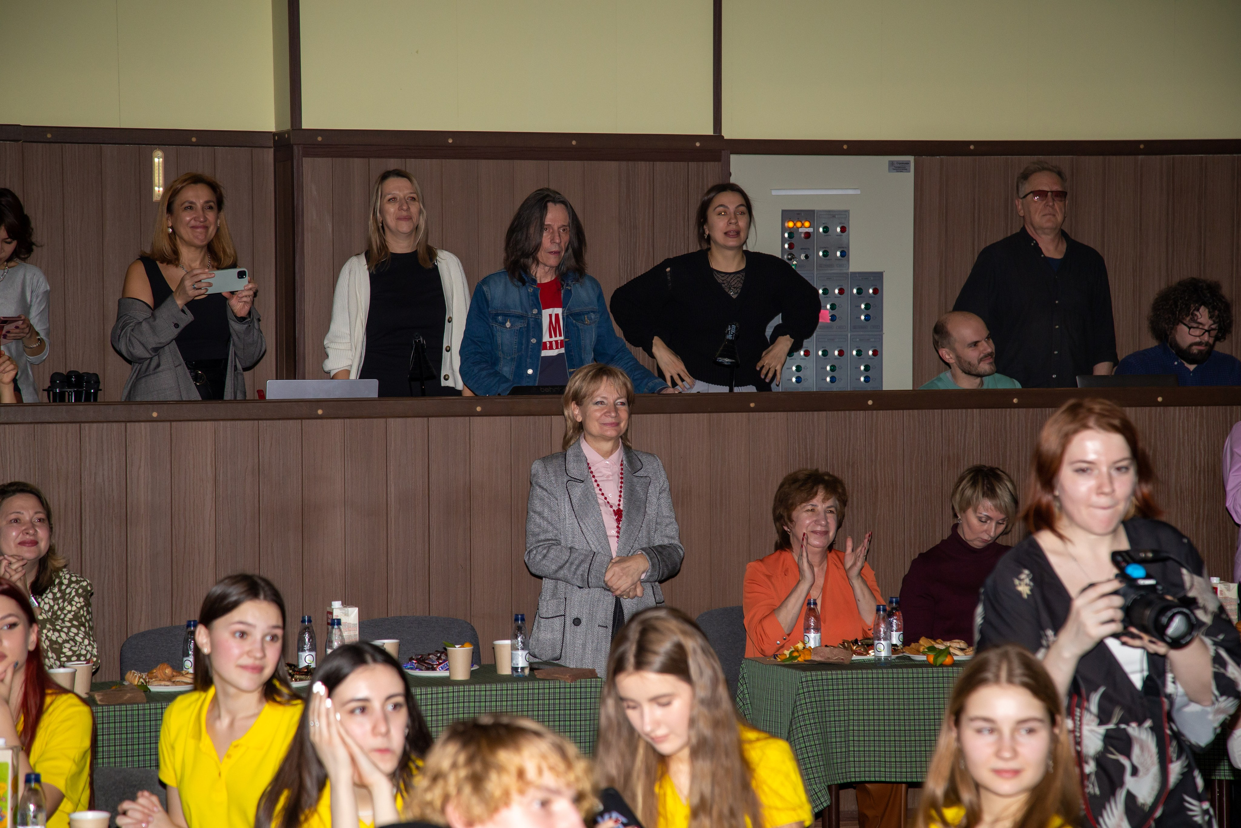 Репортажная съёмка для Домисольки на новый год. «Студия DRONAVT`s» — видеосъёмка и фотография г. Москва