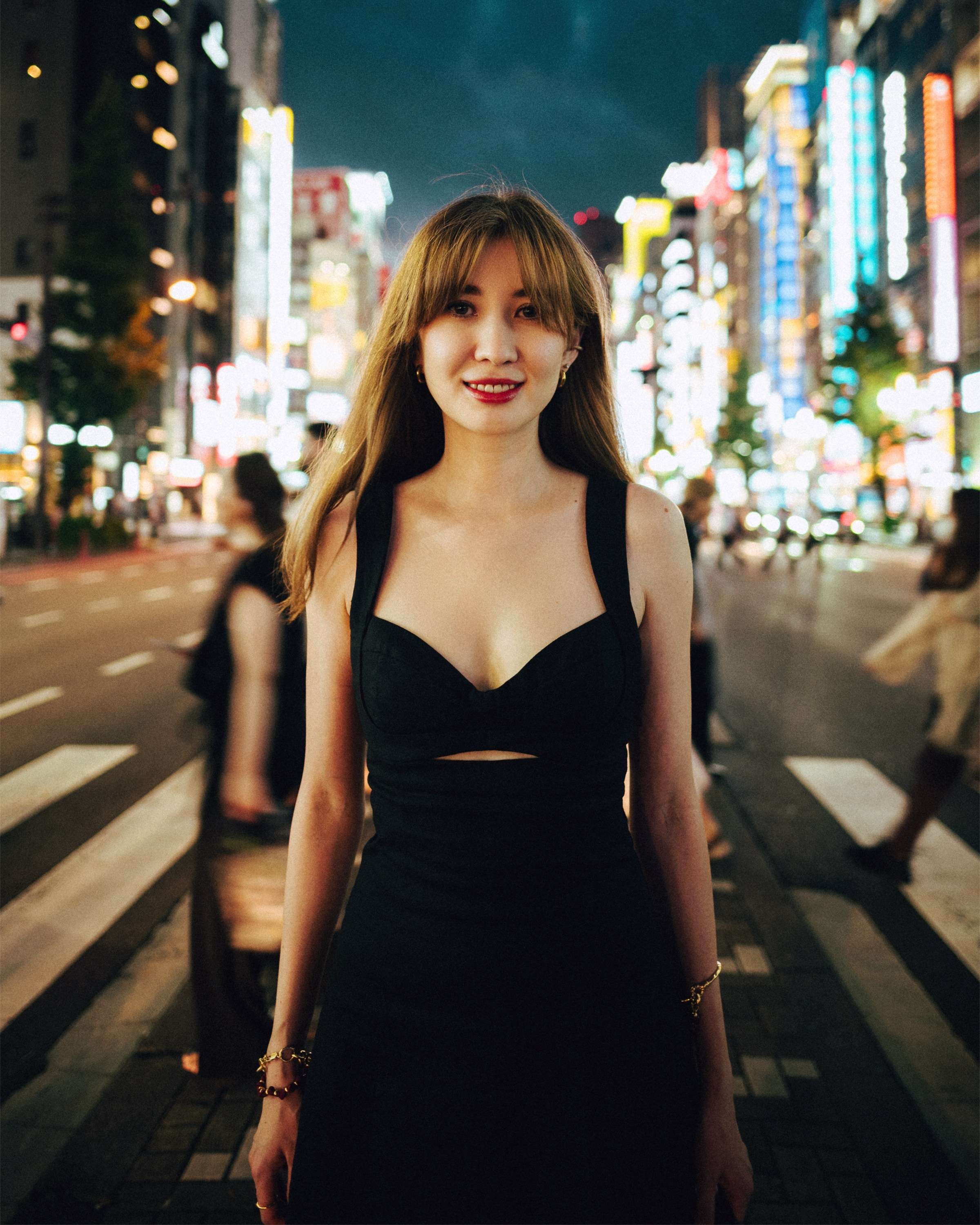 Dana. Photographer in Tokyo Anatolii Ozarto