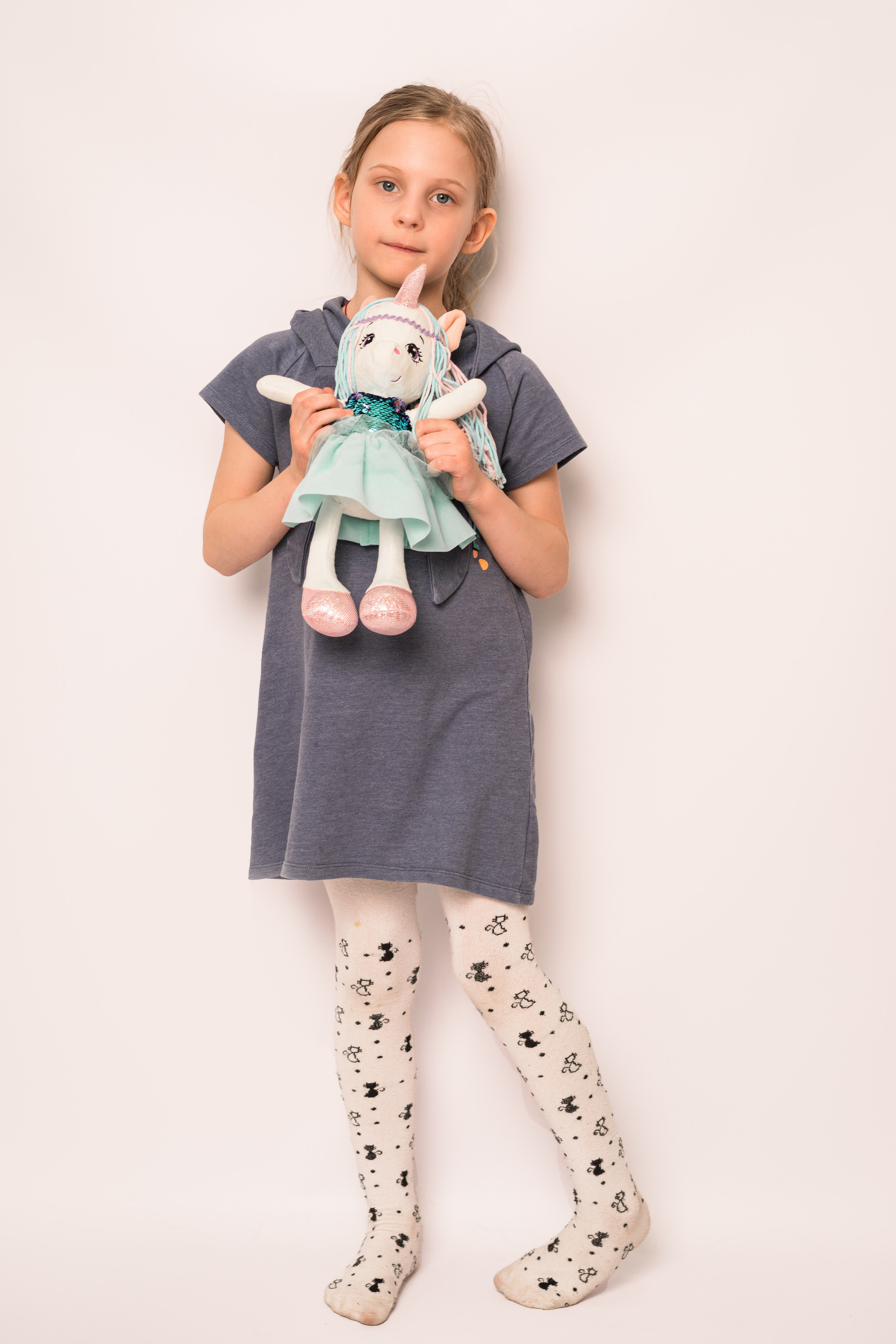 Детский сад, портреты белый фон. Фотограф Шунова Саша