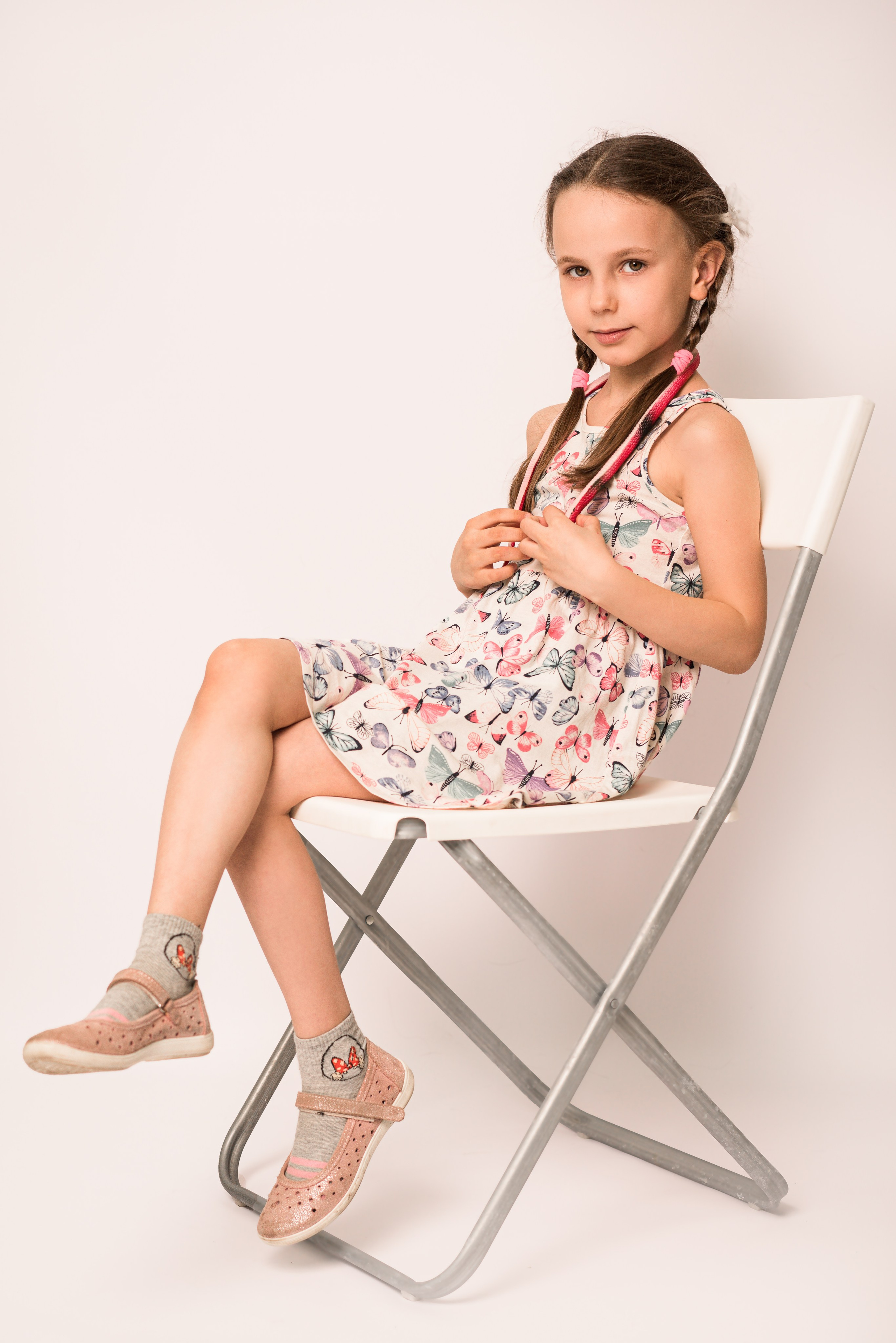 Детский сад, портреты белый фон. Фотограф Шунова Саша