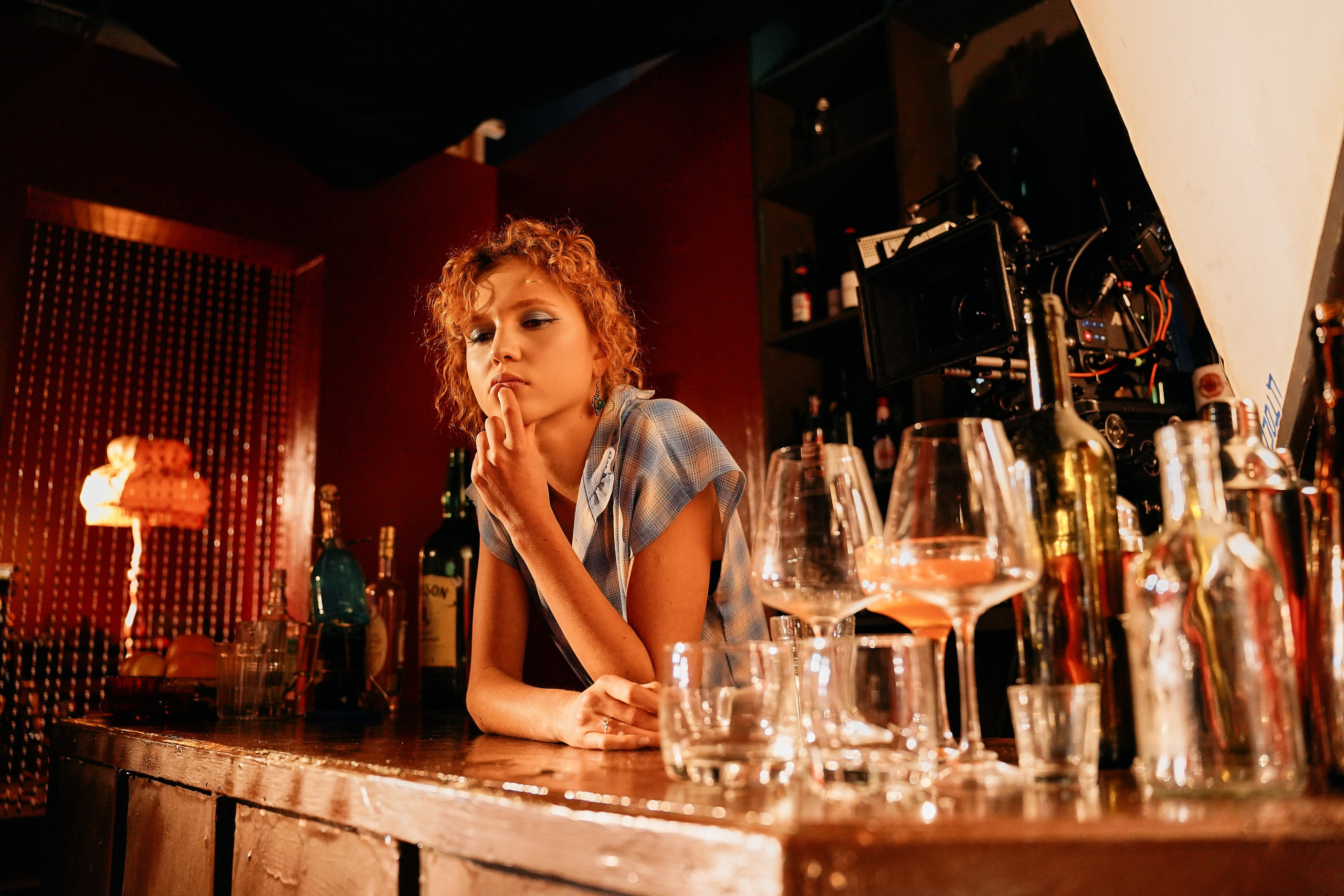 БЭКИ со съемок. Фотограф