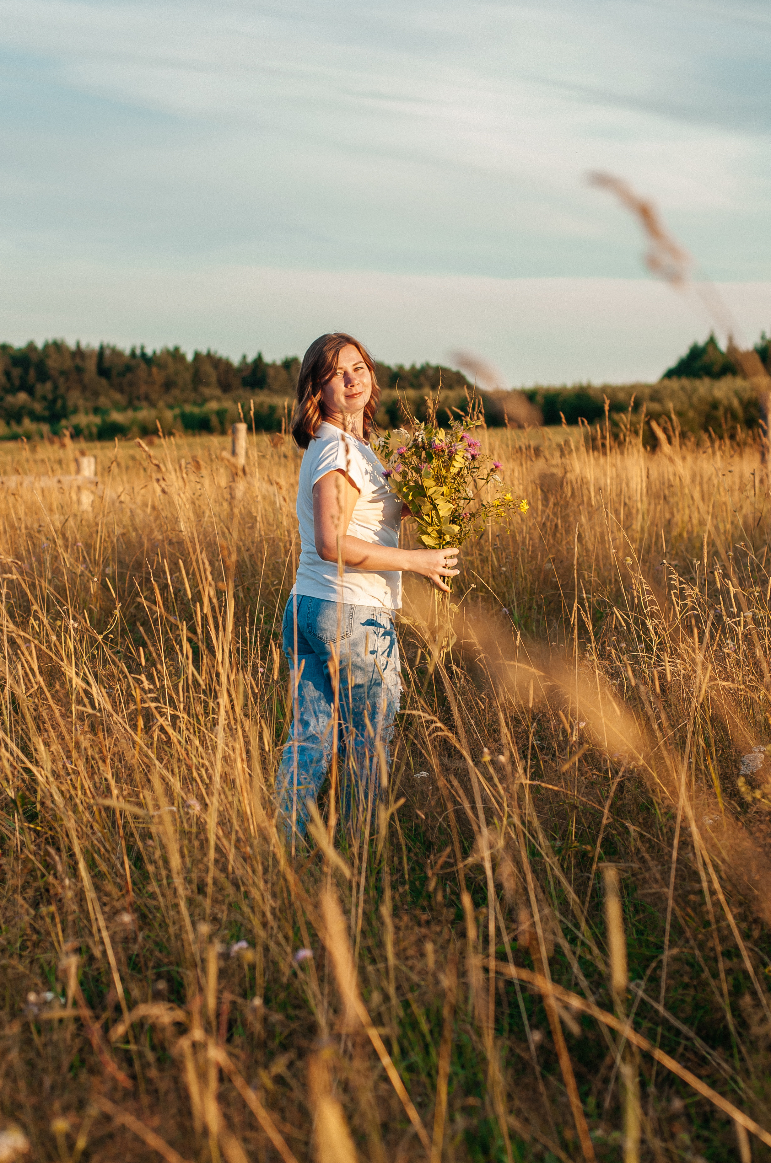 Летняя съёмка в поле для Яны, Матвея и Максима. Свадебный и семейный фотограф г. Ярославль Савинская Анастасия