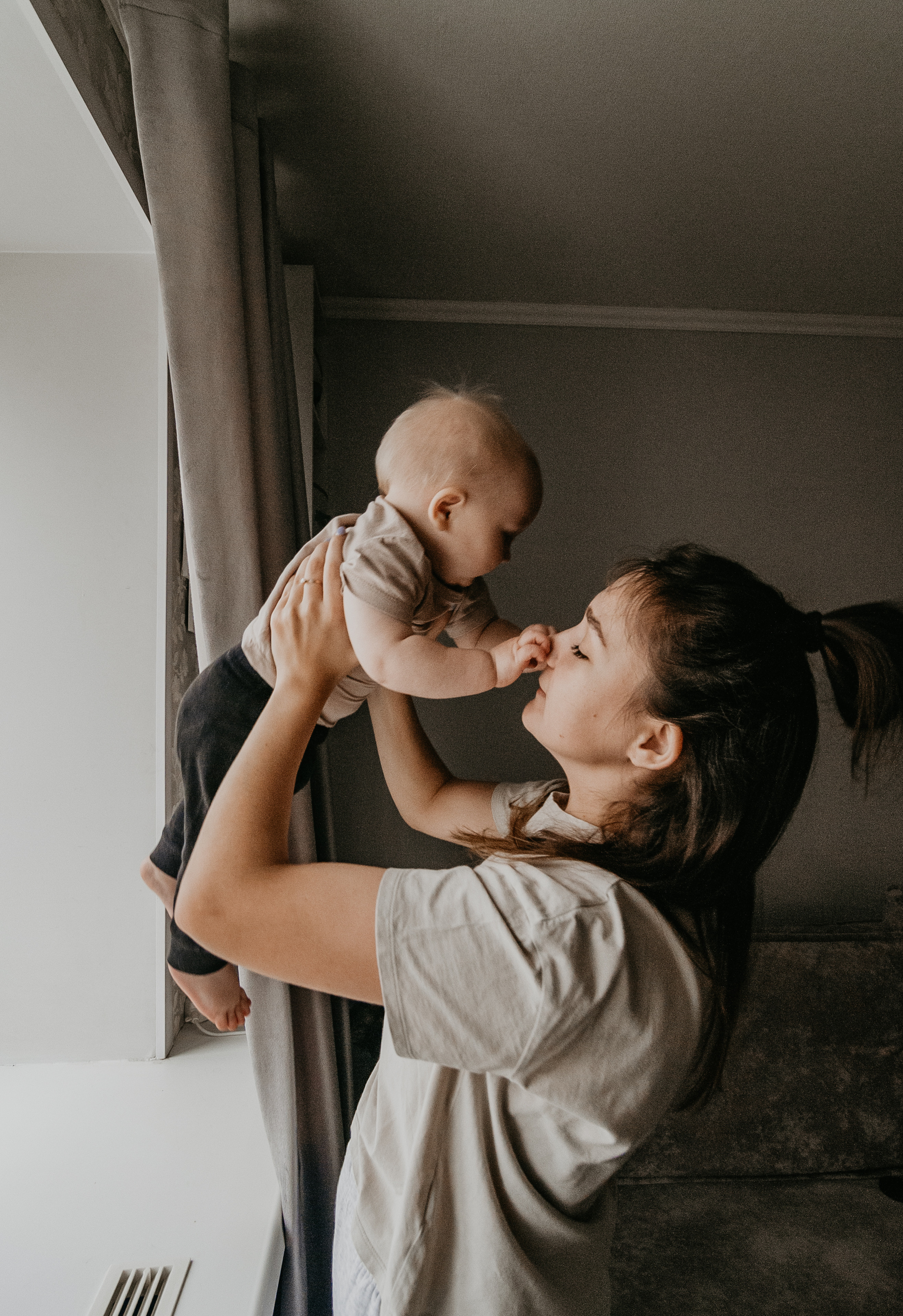 Домашняя семейная съёмка для Алины и Матвея. Свадебный и семейный фотограф г. Ярославль Савинская Анастасия