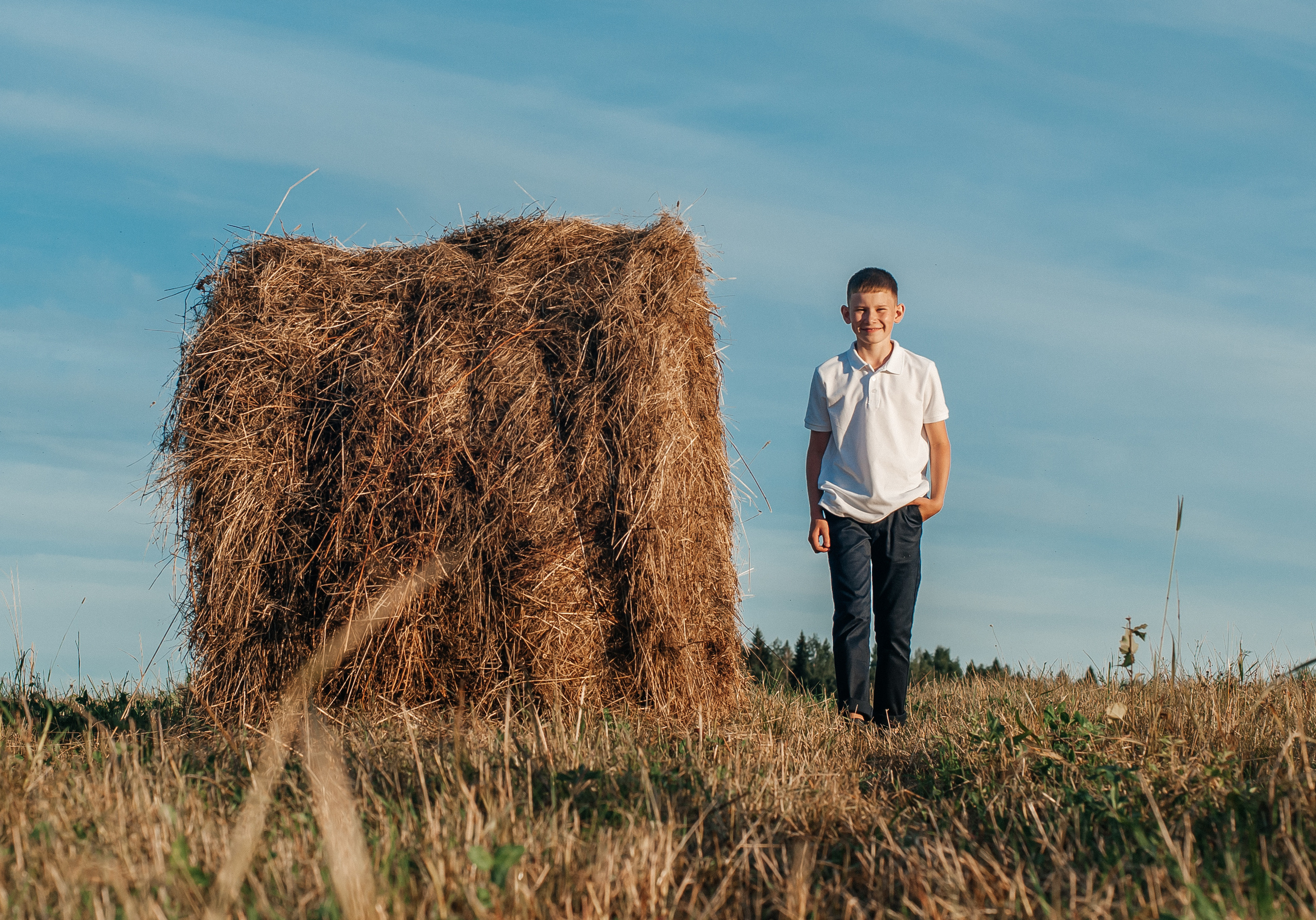 Летняя съёмка в поле для Яны, Матвея и Максима. Свадебный и семейный фотограф г. Ярославль Савинская Анастасия