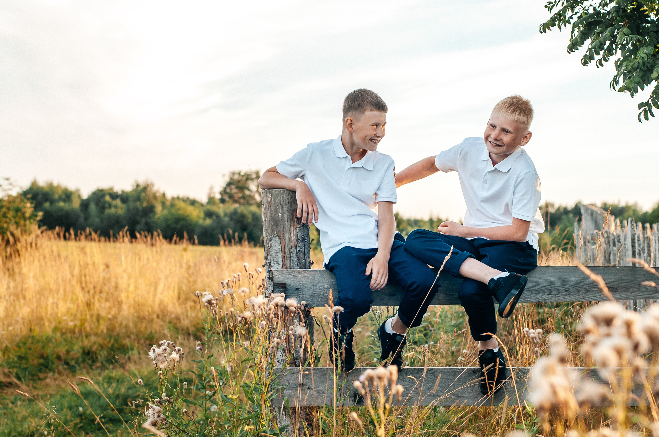 Летняя съёмка в поле для Яны, Матвея и Максима. Свадебный и семейный фотограф г. Ярославль Савинская Анастасия