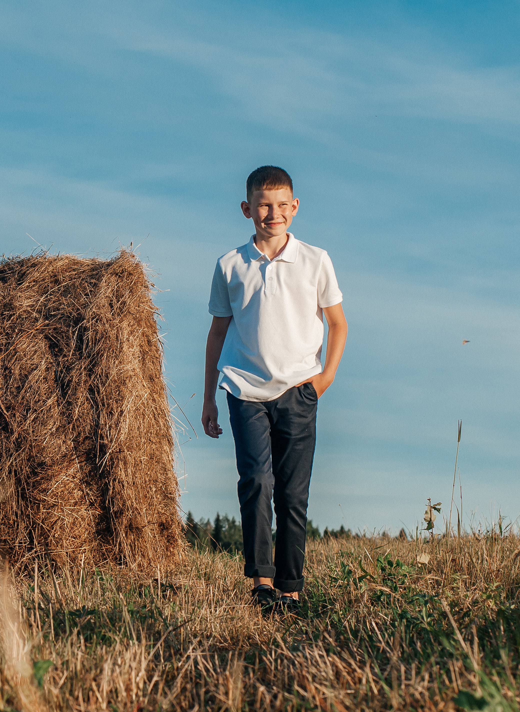 Летняя съёмка в поле для Яны, Матвея и Максима. Свадебный и семейный фотограф г. Ярославль Савинская Анастасия