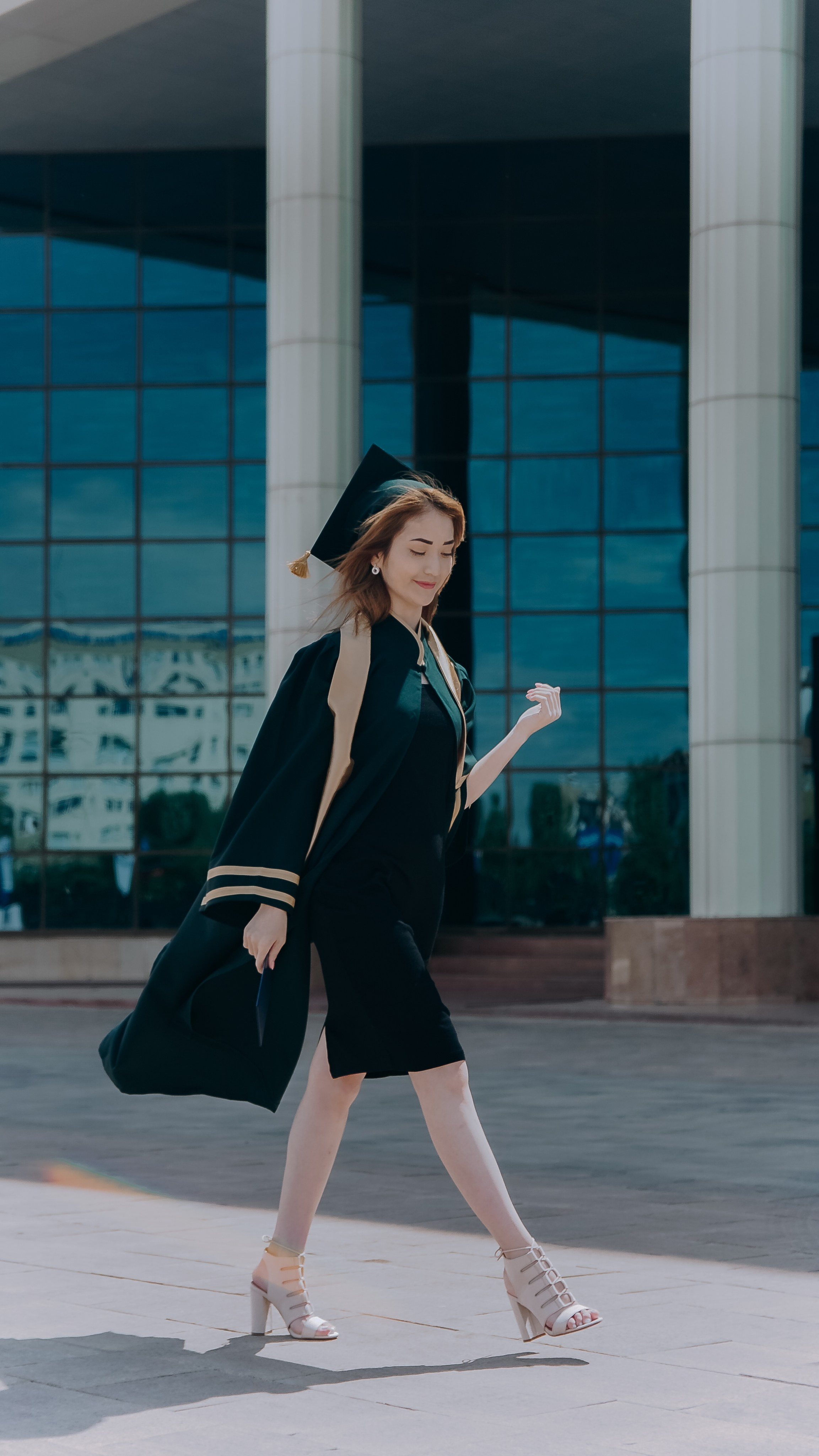 Выручение диплома ЕНУ. Уличный и студийный фотограф в Астане Ержанов Нурасыл