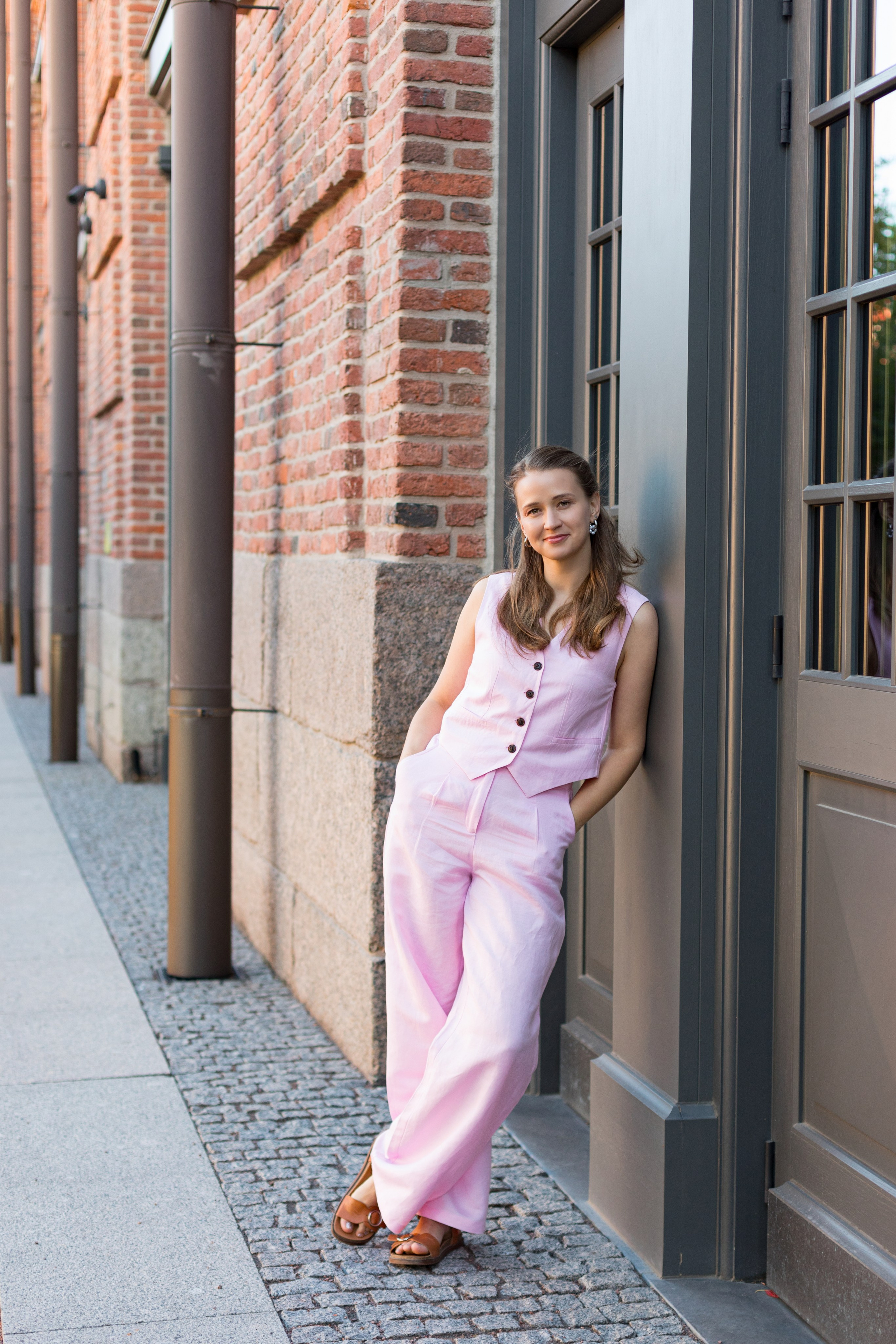 Летняя фотопрогулка трех подруг на острове Новая Голландия. Детский и контент фотограф Надя Волкова Санкт-Петербург