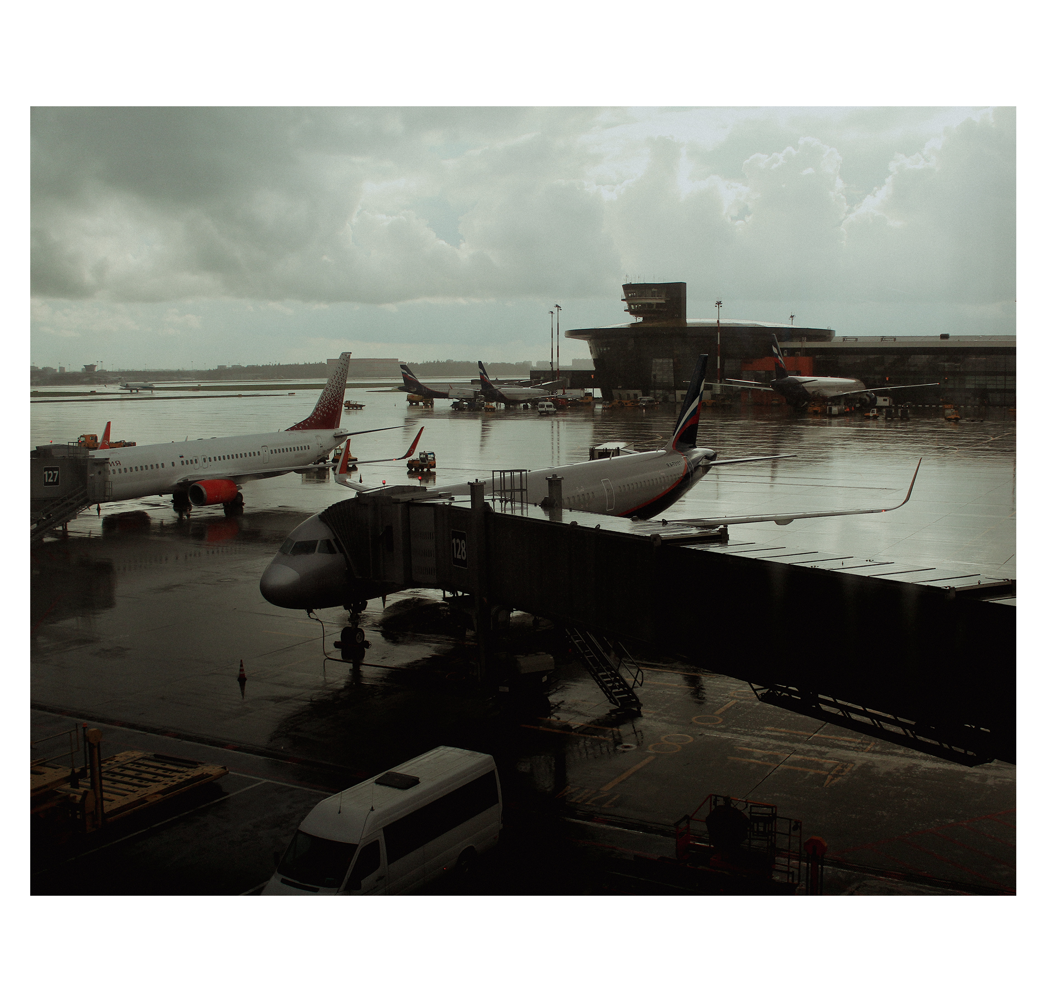 MOSCOW TAPE. Фотограф/дизайнер в Екатеринбурге Хитрый Дмитрий