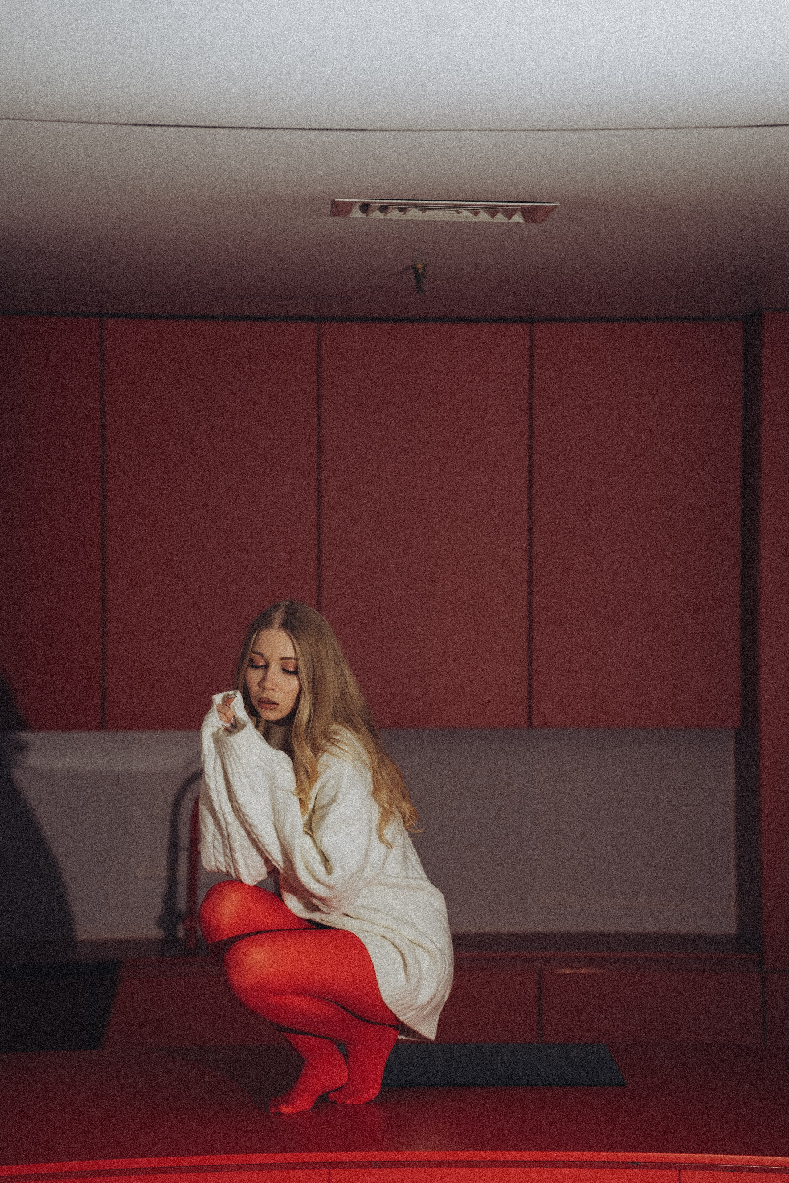 ФОТОСЕССИЯ К НОВОМУ ГОДУ В СТУДИИ С ЕЛОЧКОЙ КРАСИВЫЙ ОБРАЗ. Профессиональный фотограф, Санкт-Петербург — Виктория Богомолова