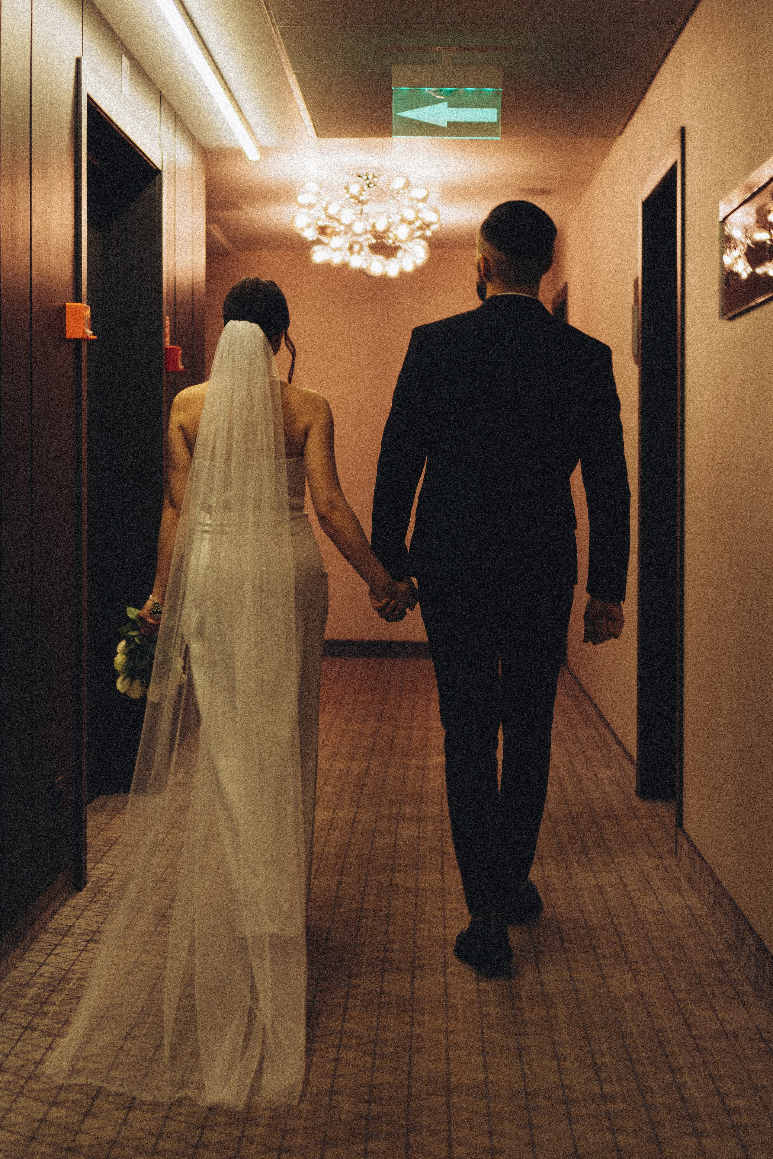 СВАДЕБНАЯ СЬЕМКА СБОРОВ ЖЕНИХА И НЕВЕСТЫ В ОТЕЛЕ И ТАКЖЕ ФОТОСЕССИИЯ В ОТЕЛЕЕ МЕГАПОЛИС БРЯНСК. Профессиональный фотограф, Санкт-Петербург — Виктория Богомолова