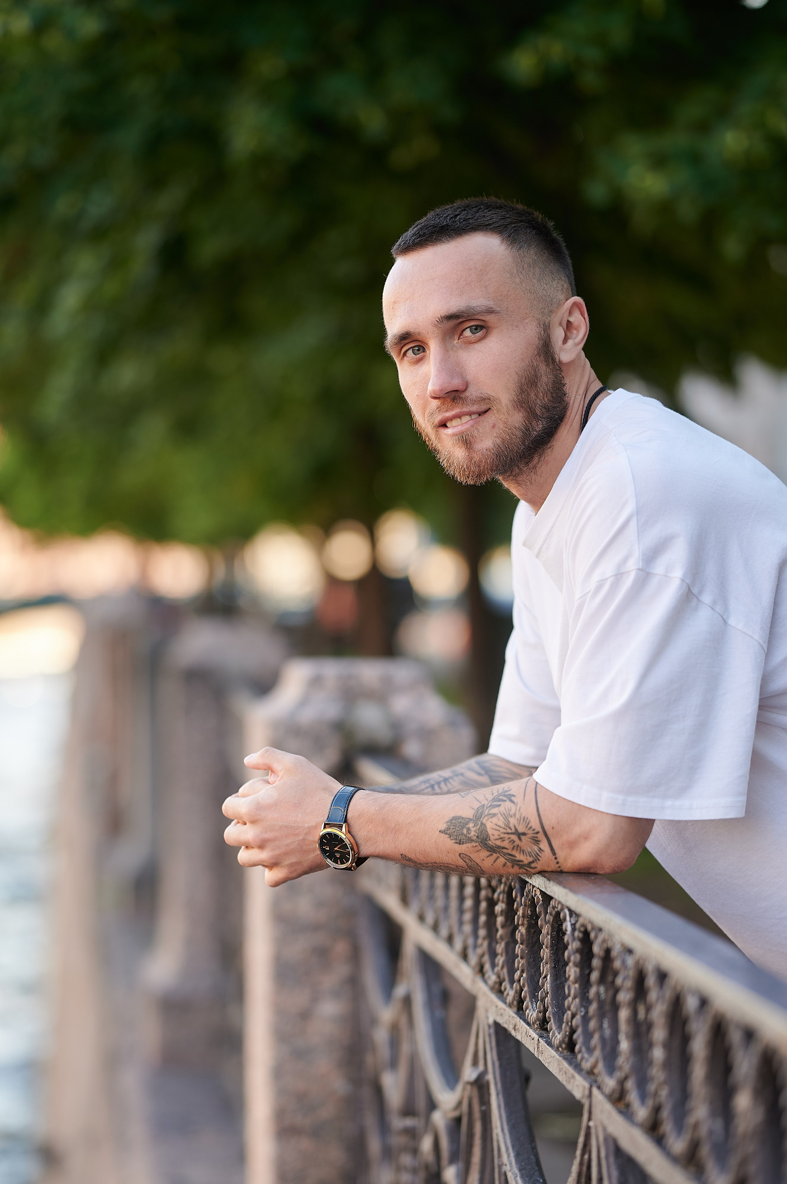 Семейный и индивидуальный фотограф на улице в Санкт-Петербурге