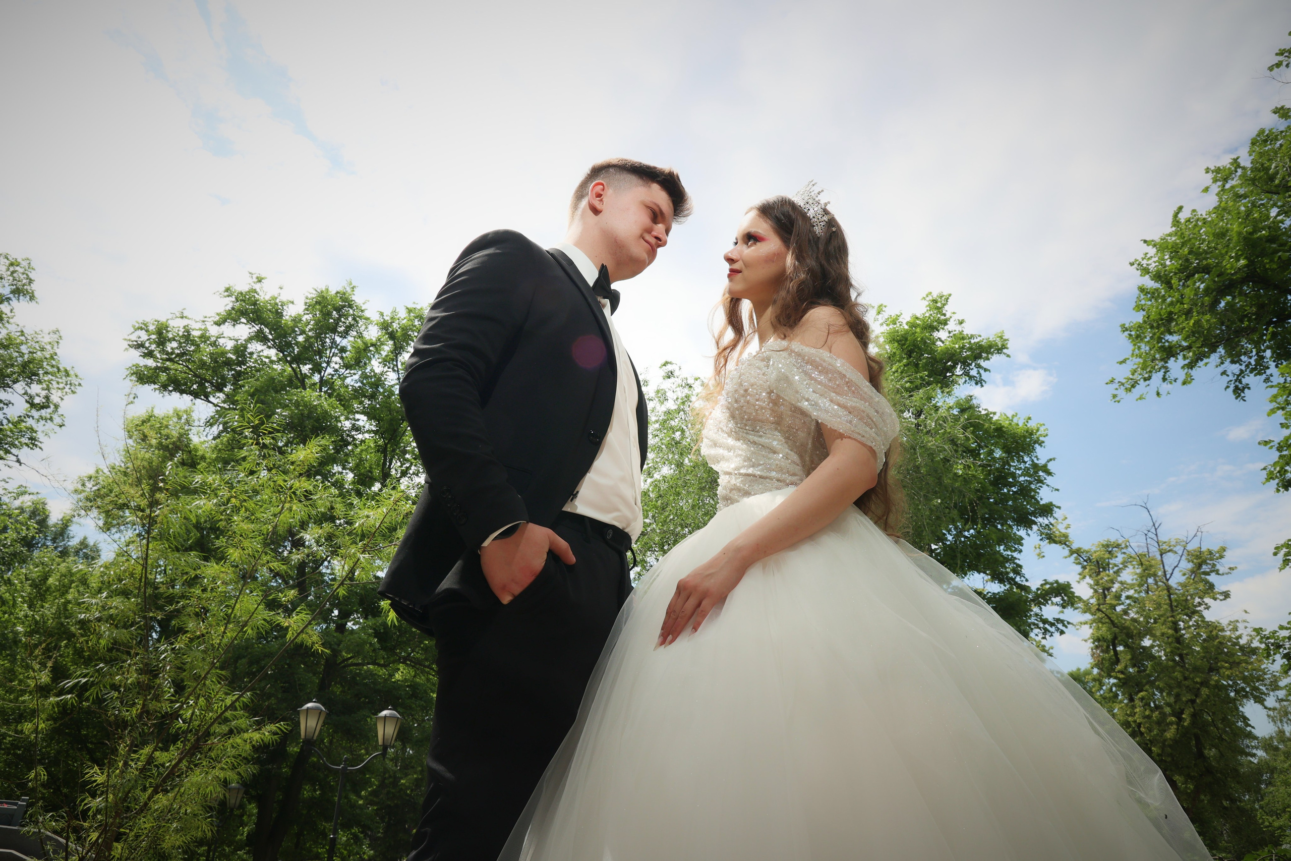 Свадебные фотографии в Струковском парке Самары. Свадебный видеограф и свадебный фотограф в Самаре Олег Слеб